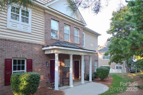 12008 Bordeaux Street Charlotte NC 28277