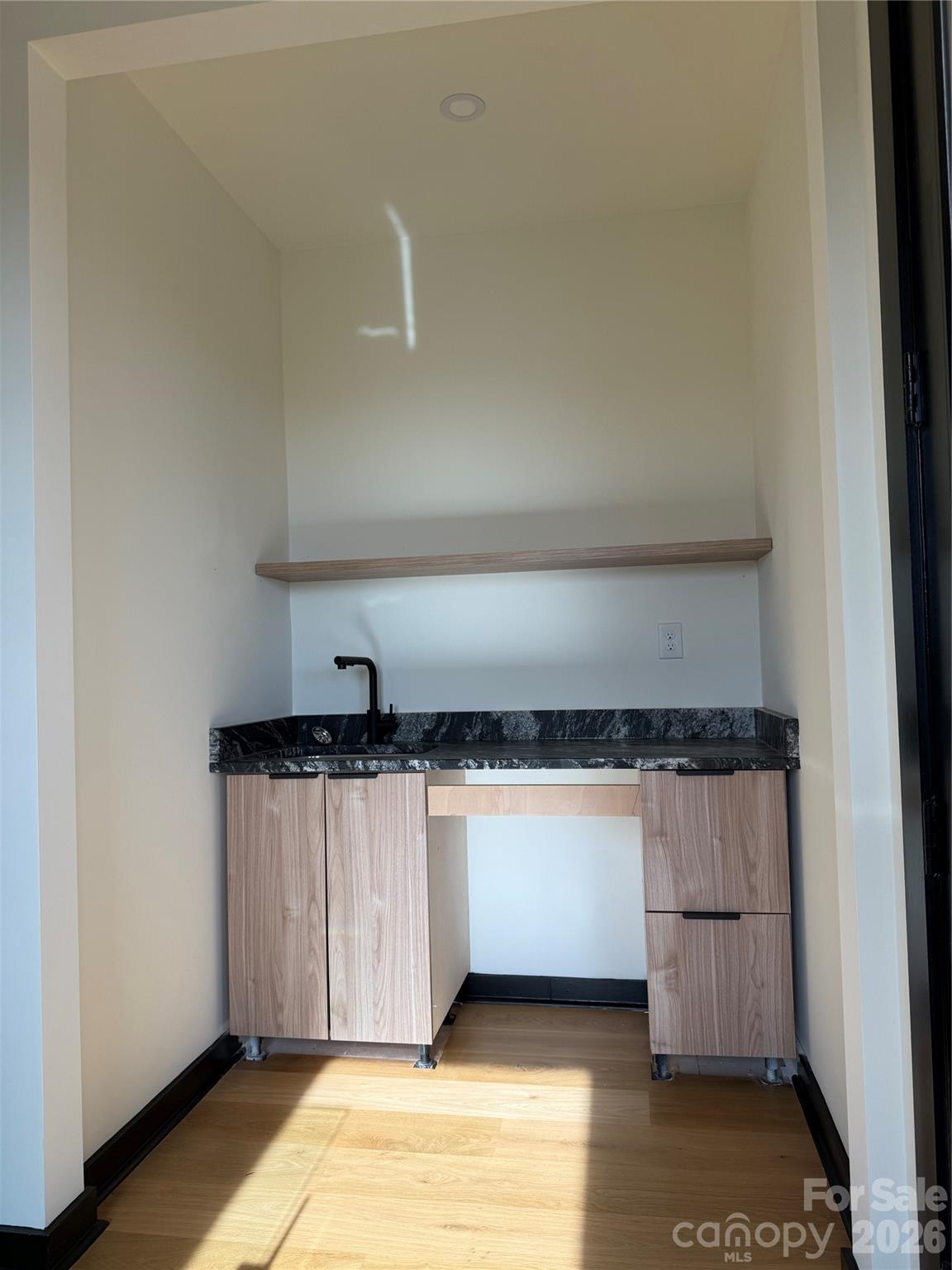 Elizabeth - Residential