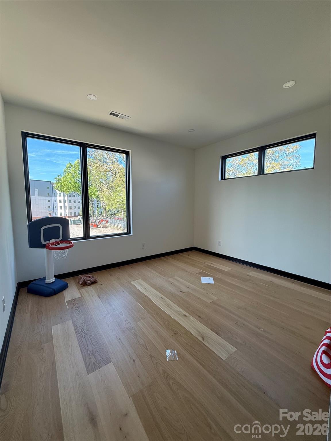 Elizabeth - Residential