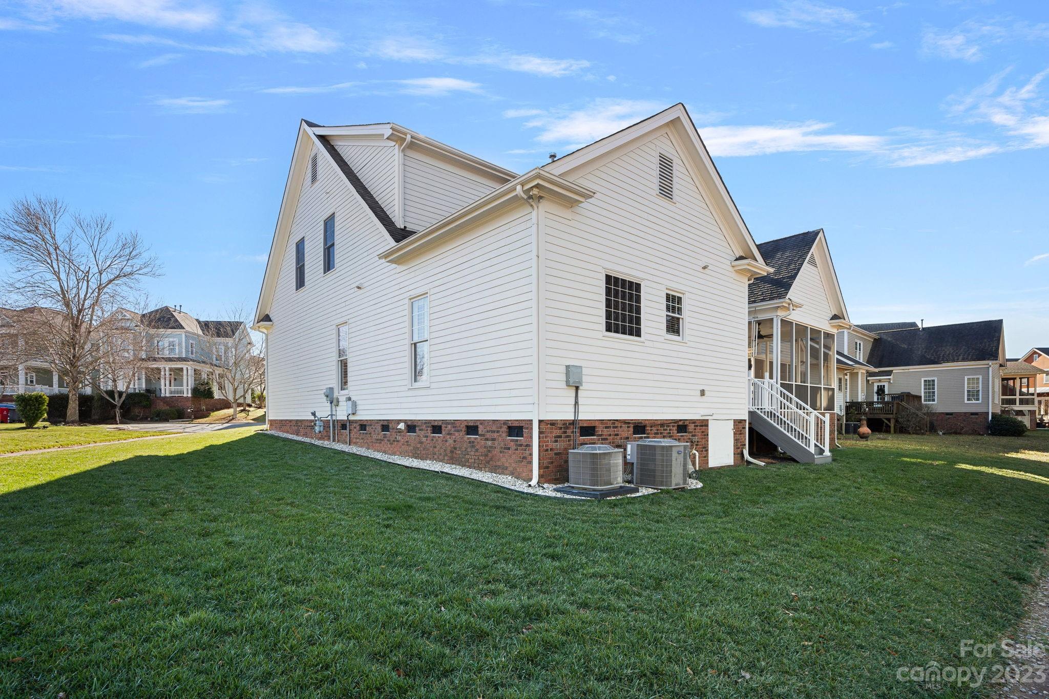 Davidson Pointe - Residential