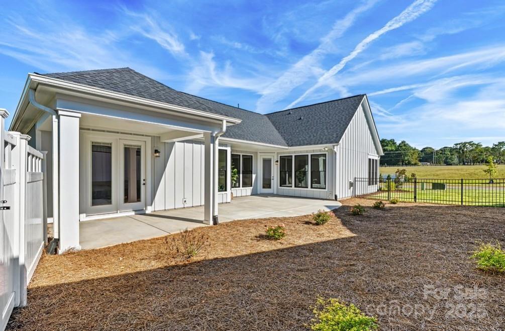 The Courtyards at Hodges Farm - Residential