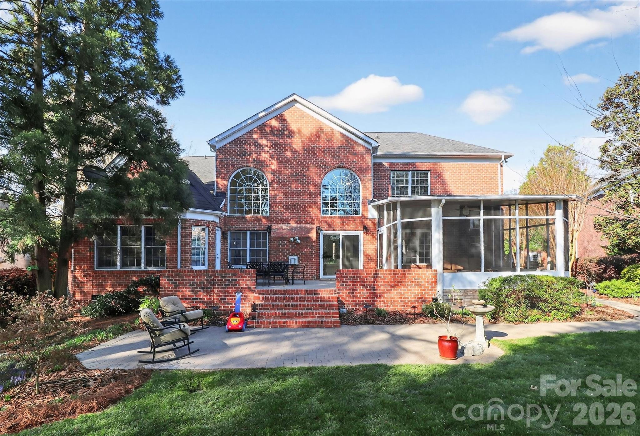 Country Club Estates - Residential