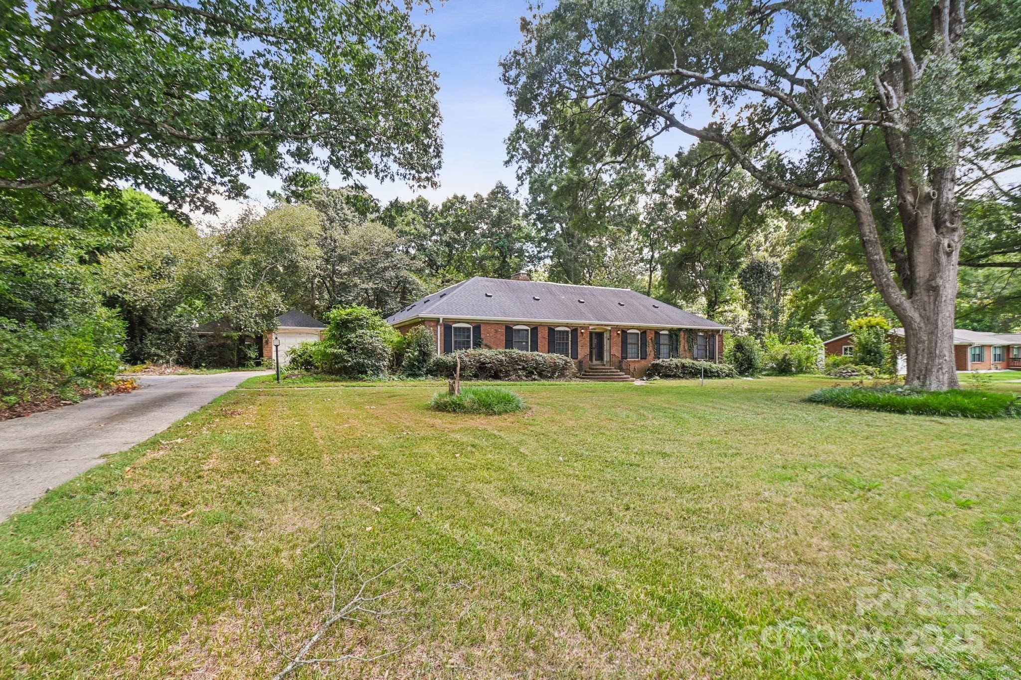 6130 Williams Road