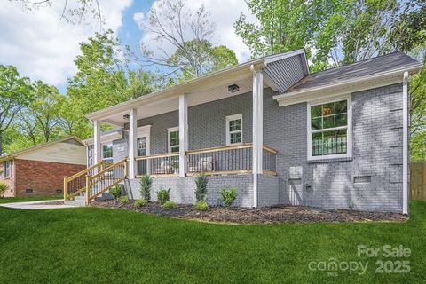 6813 Elm Forest Drive Charlotte NC 28212