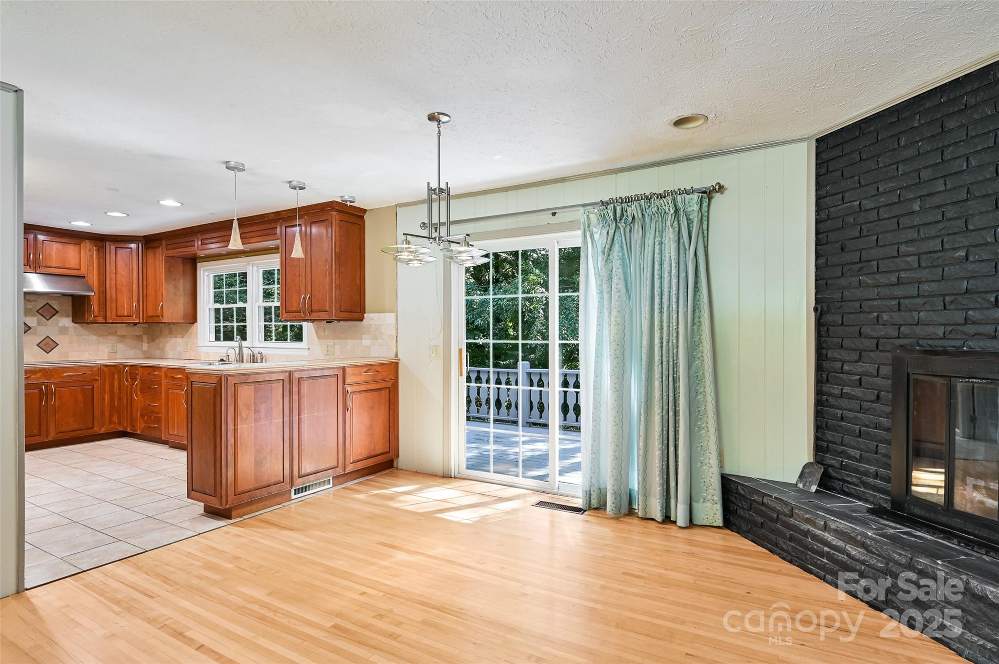 2809 Hampton Drive