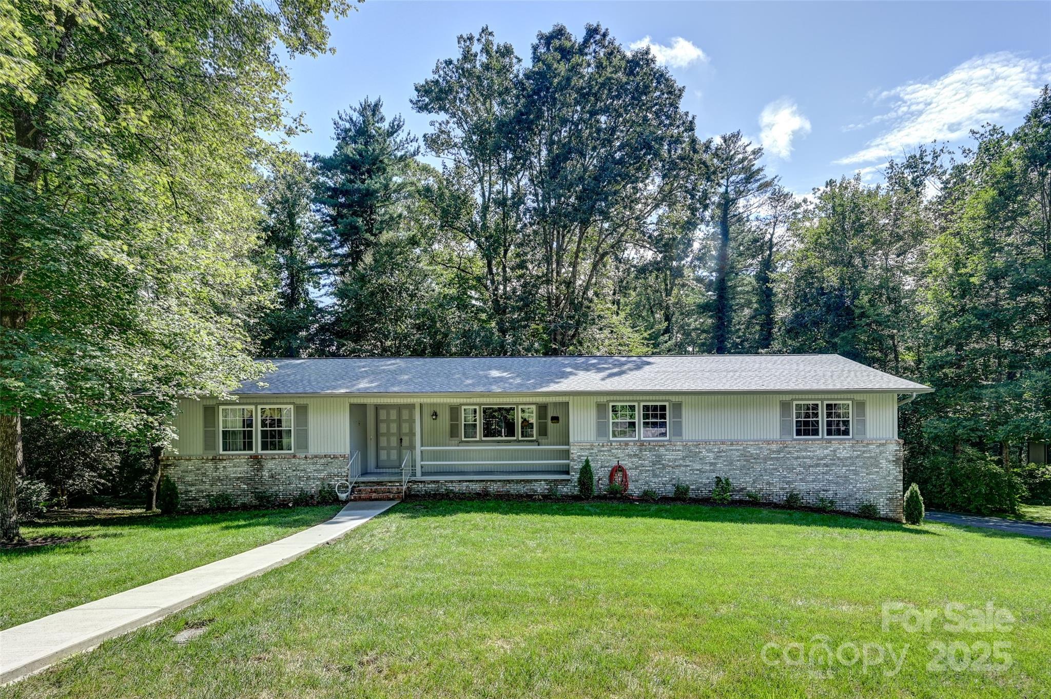 2809 Hampton Drive