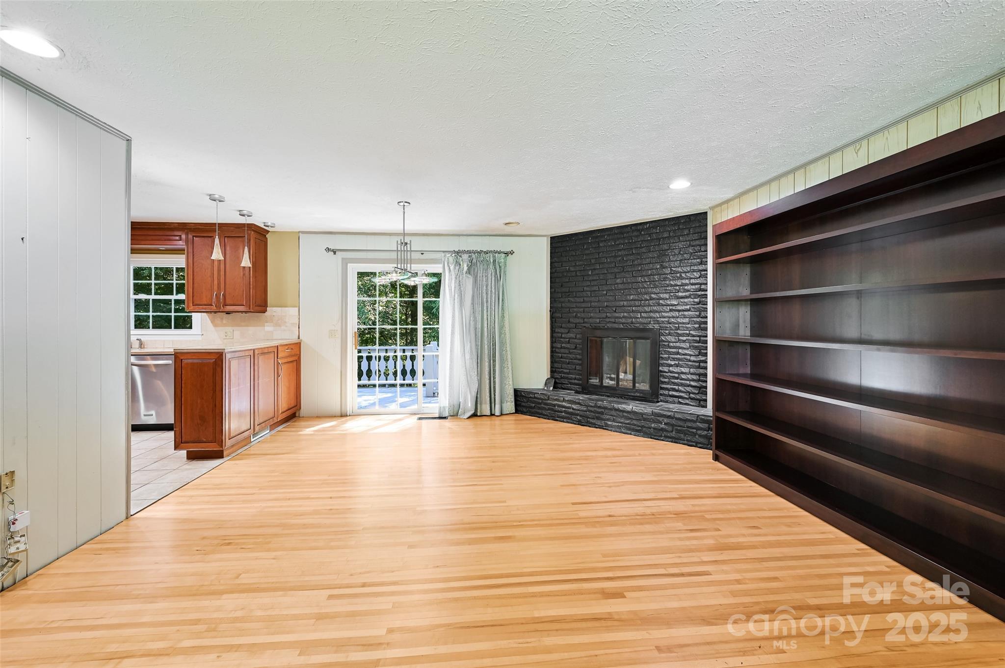 2809 Hampton Drive