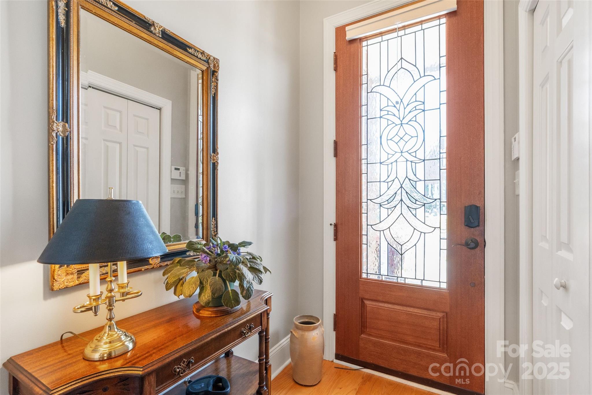 962 Blakeley Walk