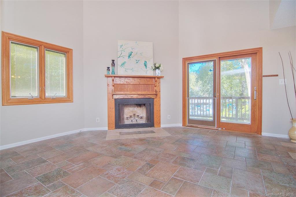 Tega Cay - Residential