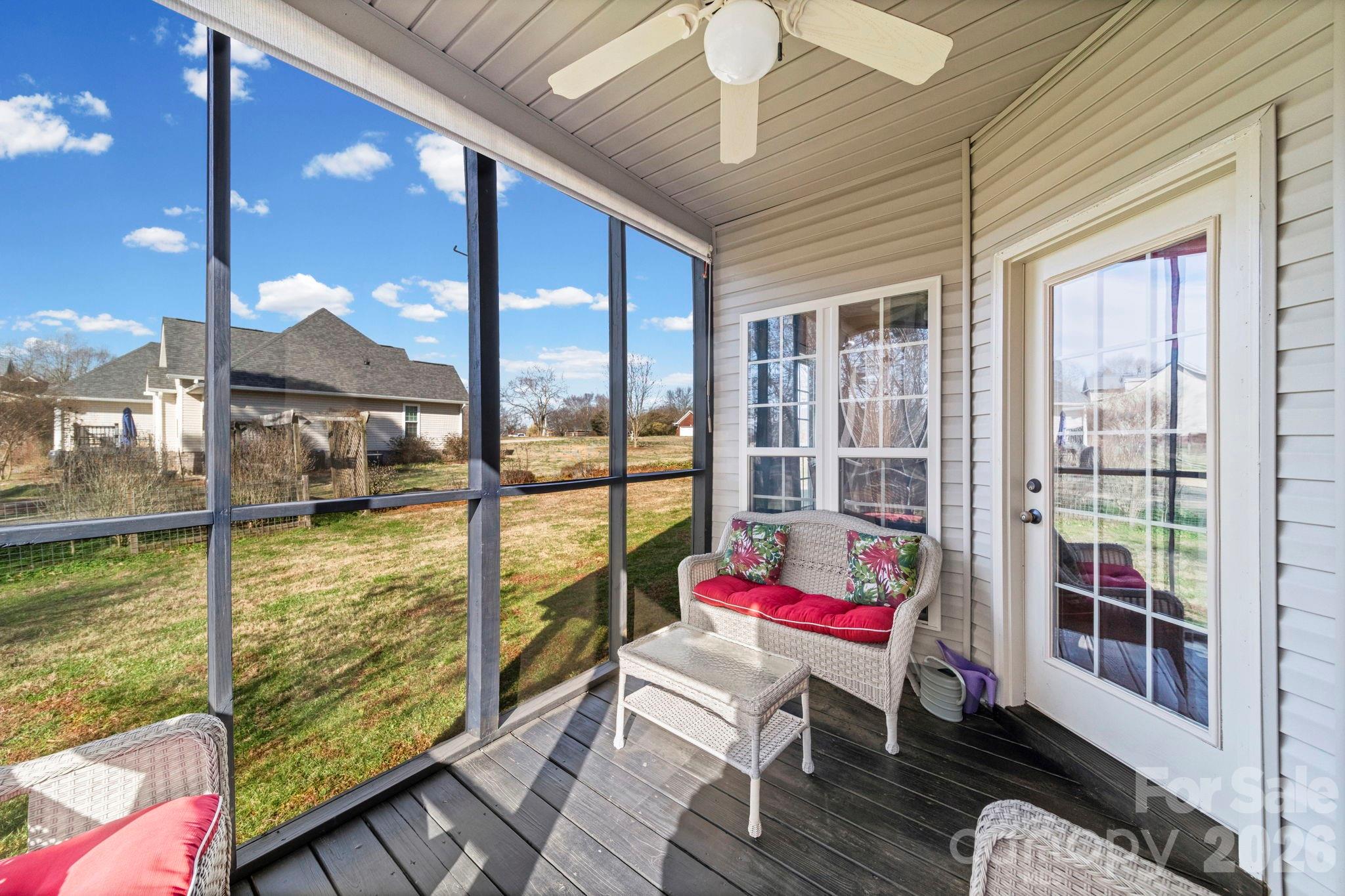 Country Manor - Residential