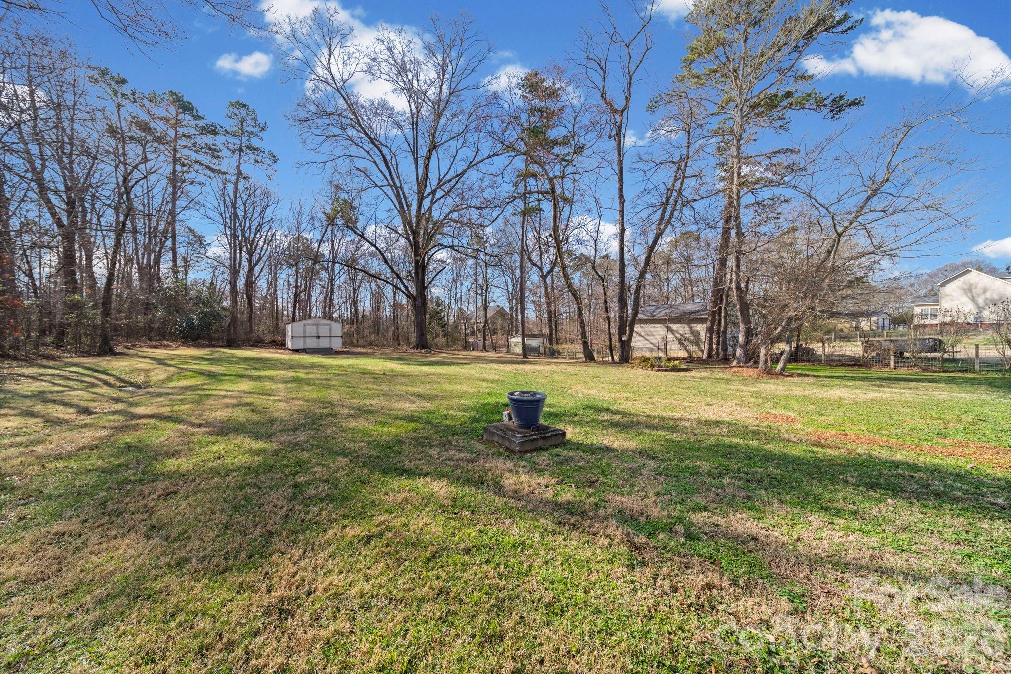 Country Manor - Residential