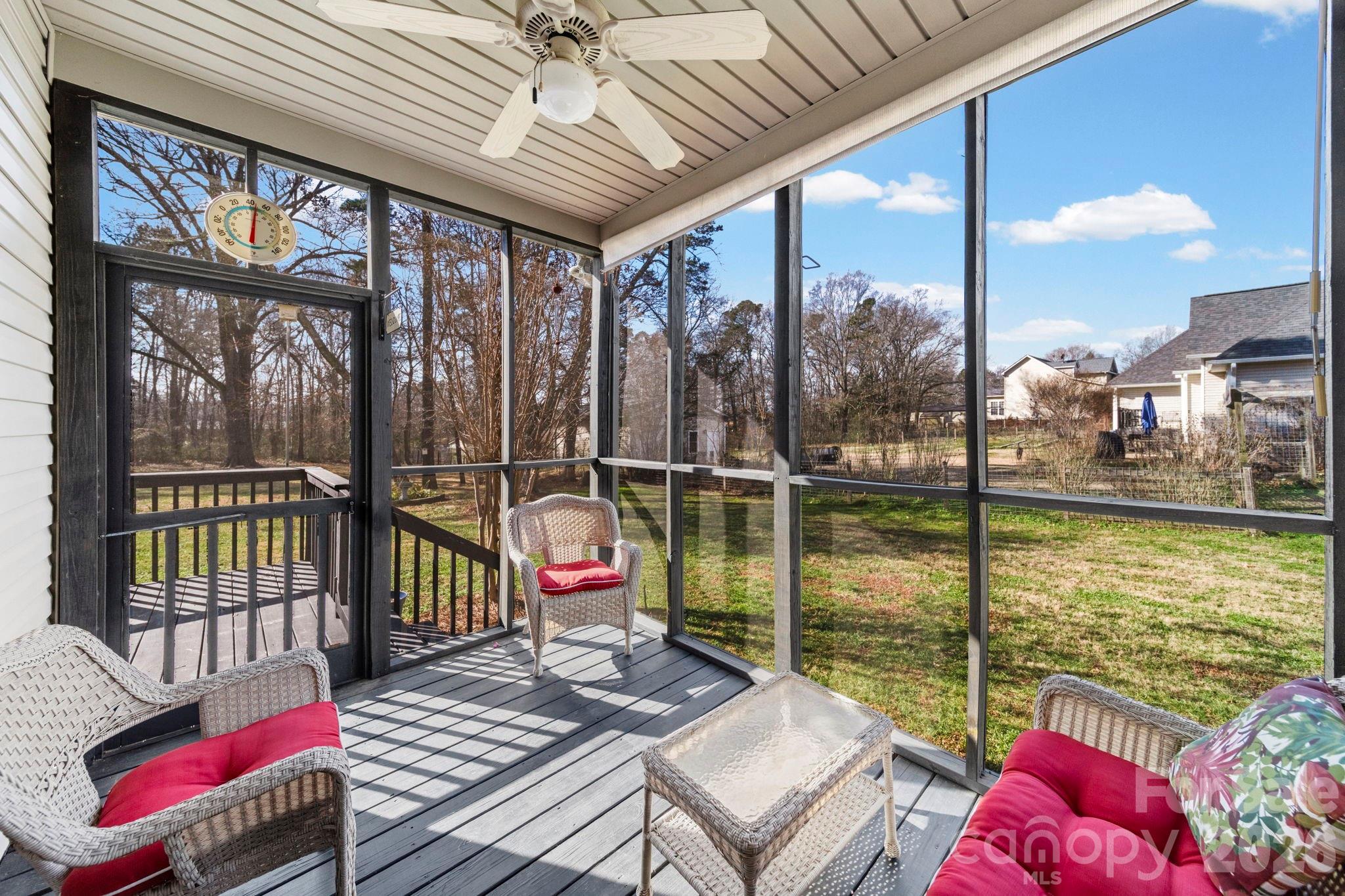 Country Manor - Residential