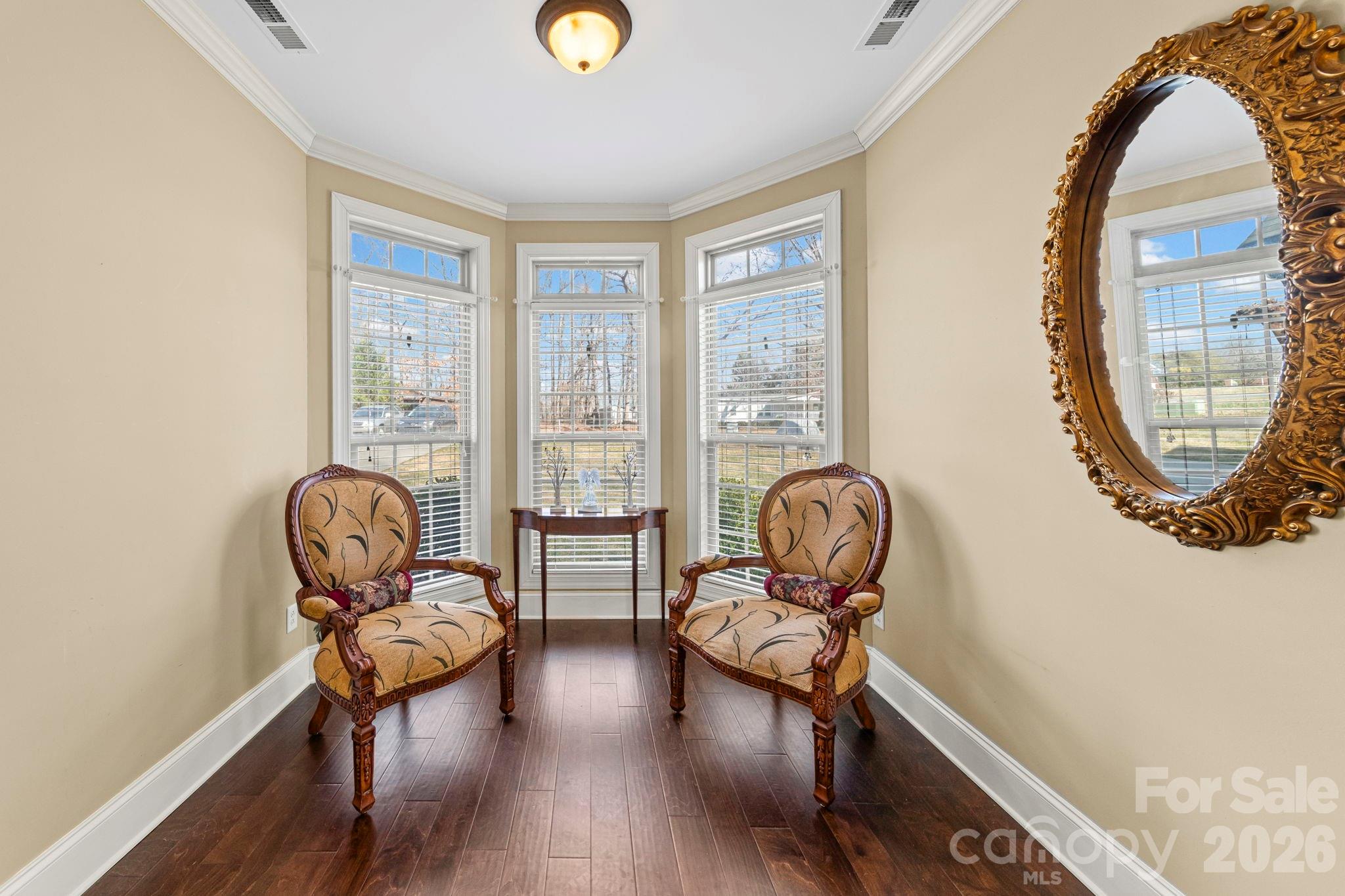 Country Manor - Residential