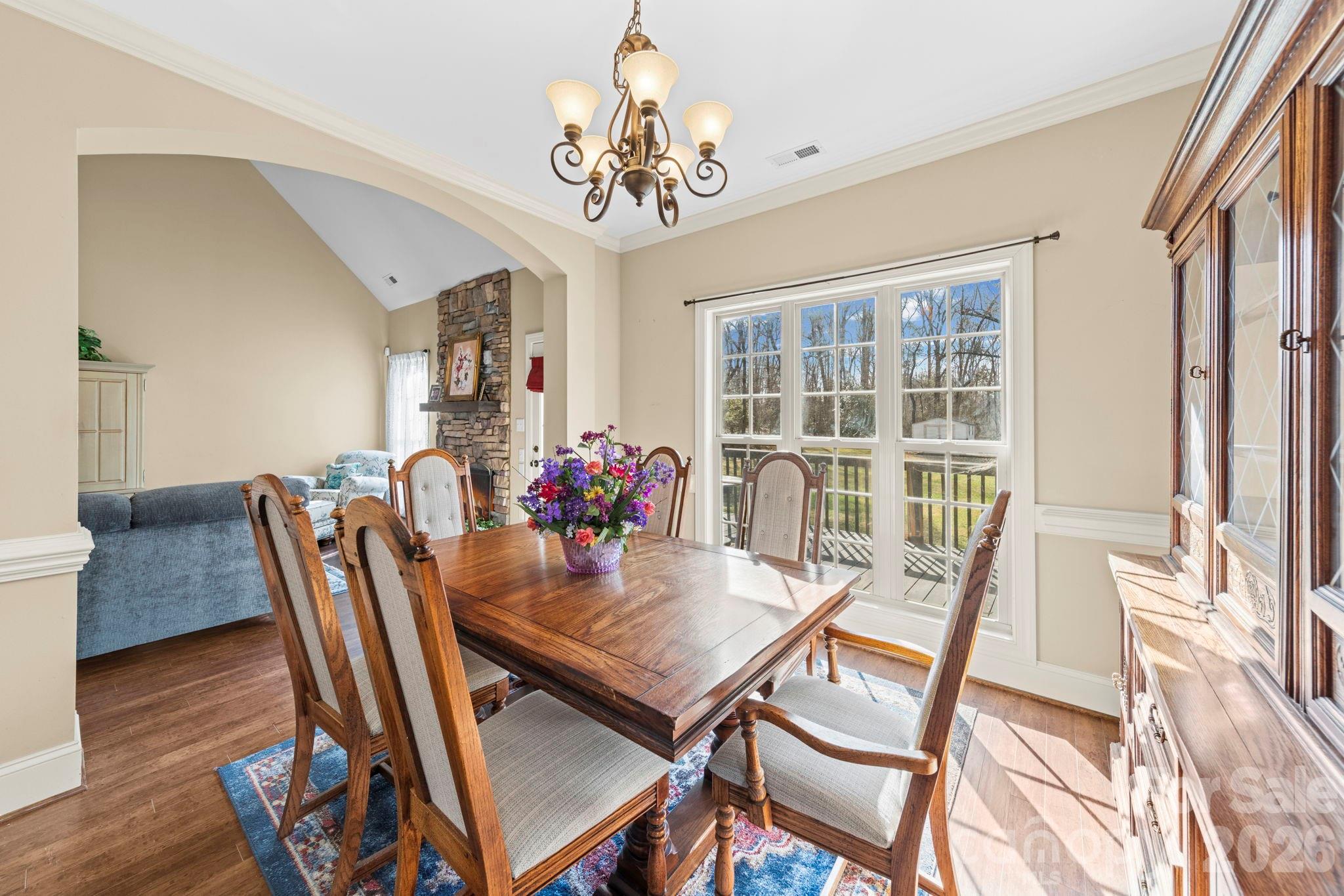 Country Manor - Residential