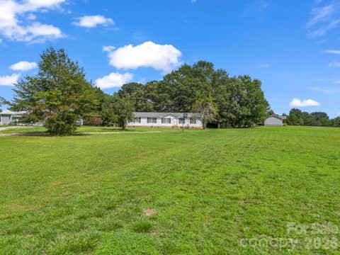 Photo of 3204 Frank Grigg Drive, Shelby, NC 28150 (MLS # 4410021)