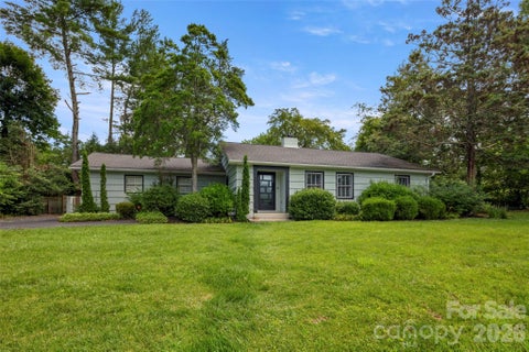 Photo of 1212 Oakland Street, Hendersonville, NC 28792 (MLS # 4399817)