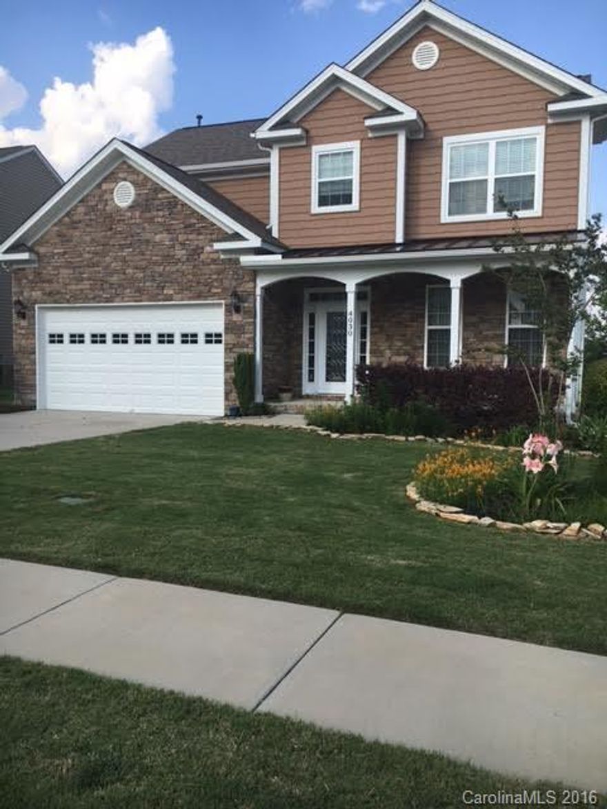 MOVE IN READY! Beautiful one owner home in a fabulous neighborhood. Built in 2010 home shows like brand new. Huge master with tray ceiling, updated bathroom in master 2015/2016, double bowl sinks, new shower with granite and porcelain, huge loft area with cathedral ceiling! Laundry room is enormous, All 3 bedrooms are large, very nice screened in back porch with deck + hard line gas for grilling, fenced in backyard, irrigation system on separate meter. Kitchen has upgraded cabinets.