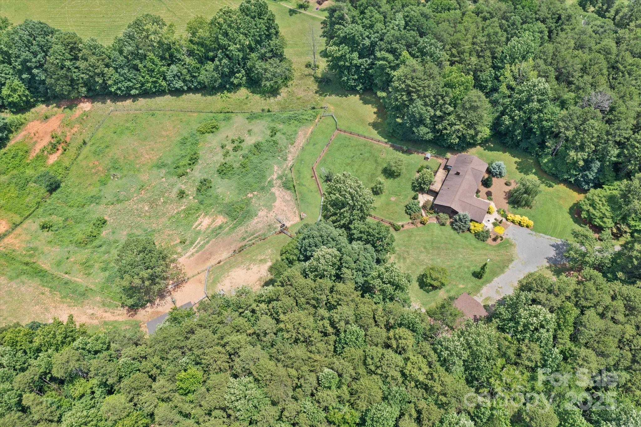 724 Teeter Road