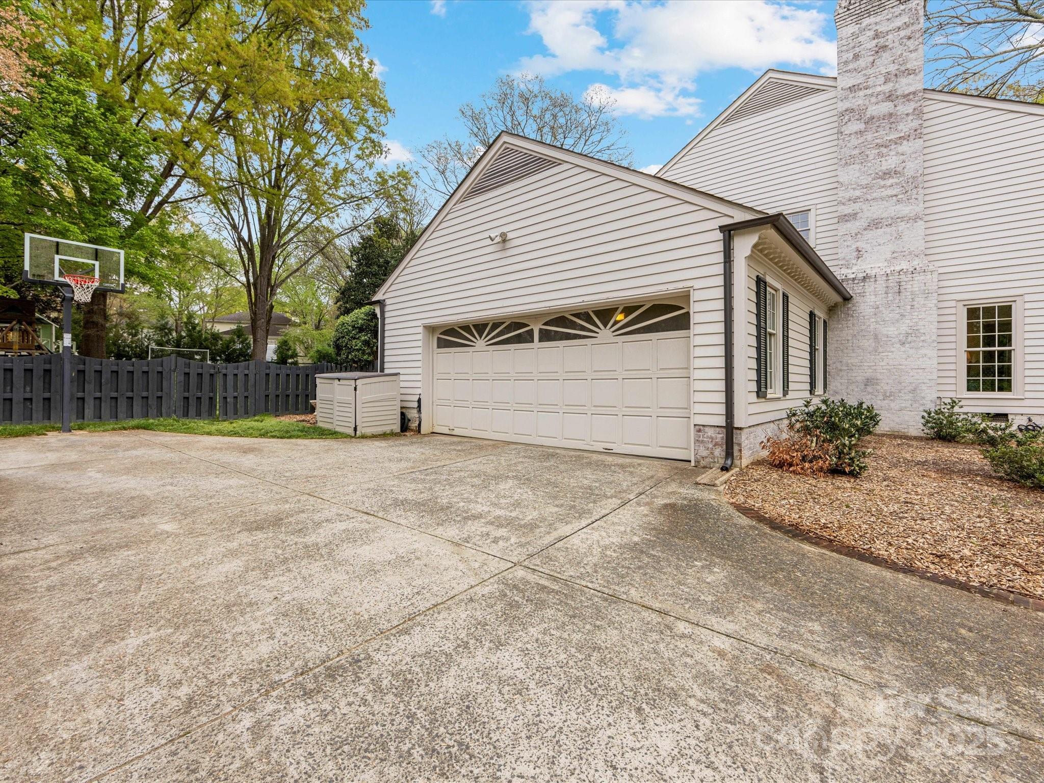 Deering Oaks - Residential