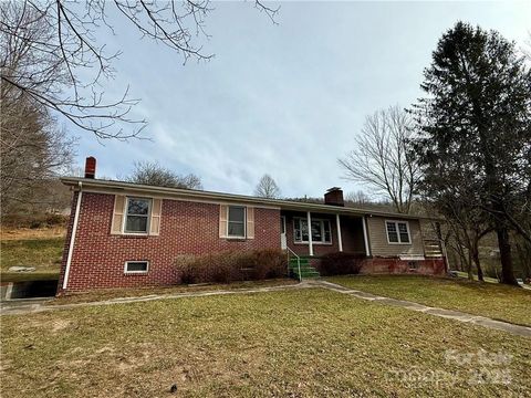 365 Ollis Road Spruce Pine NC 28777