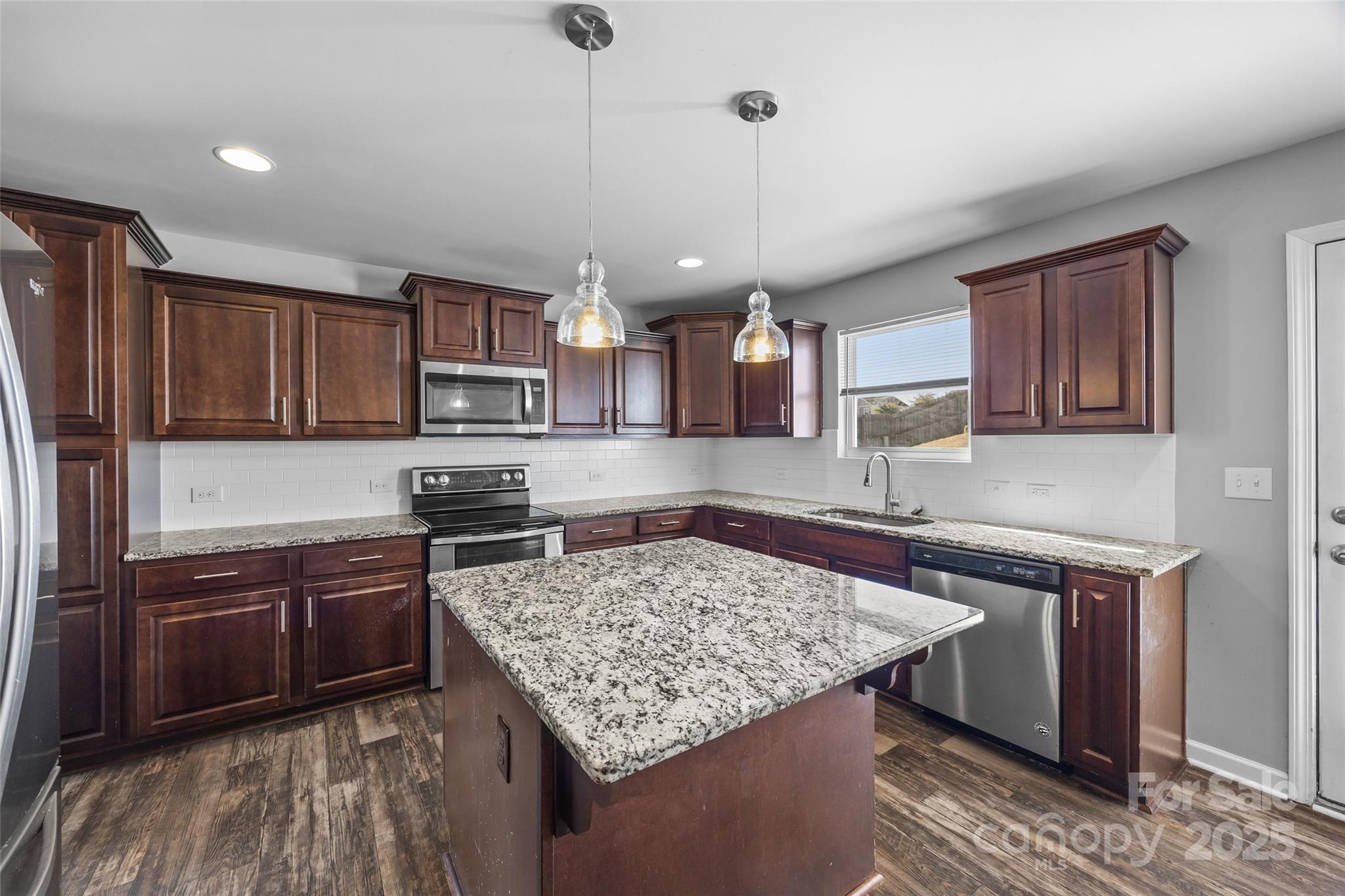 Austen Lakes - Residential