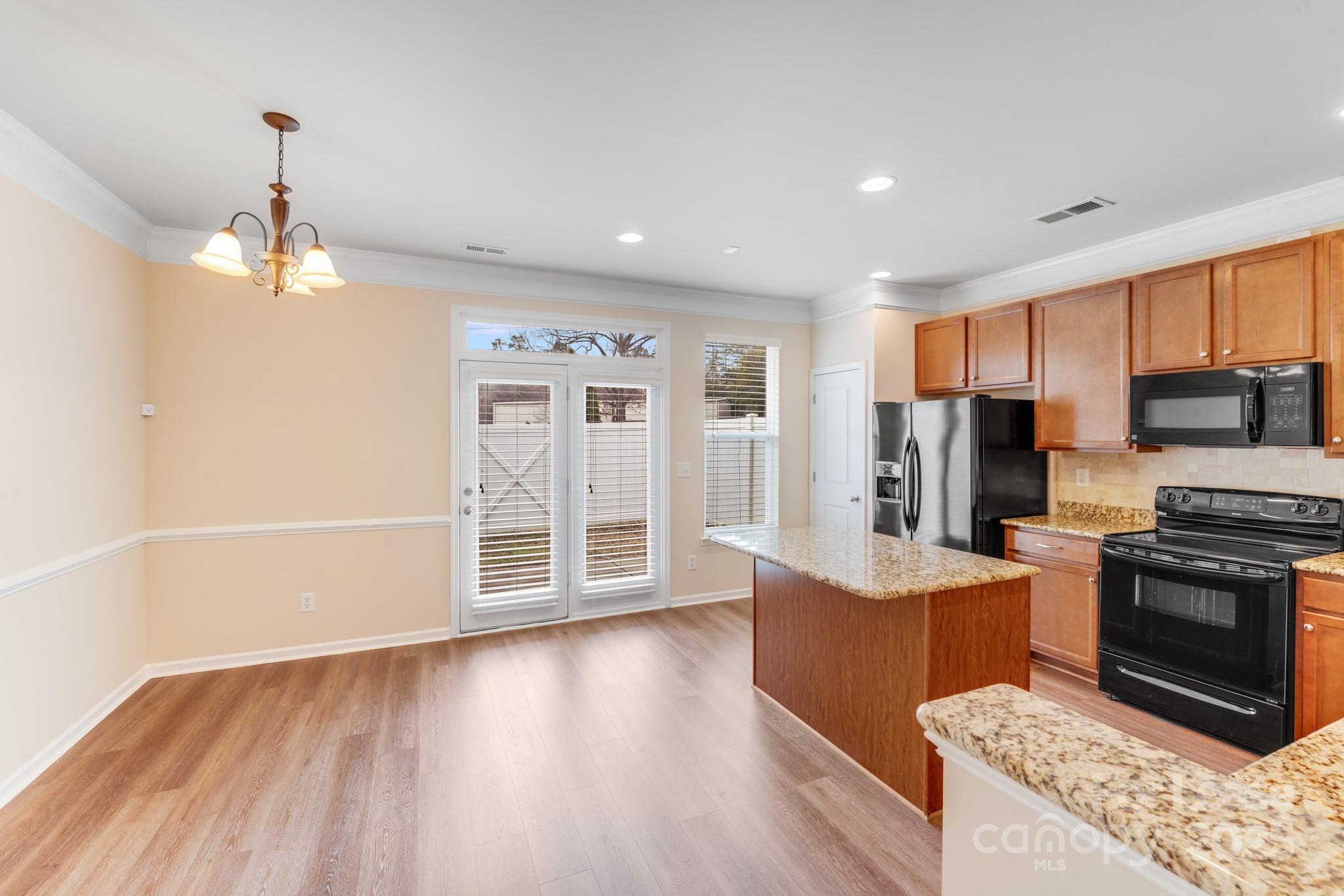 Almond Glen - Residential Lease