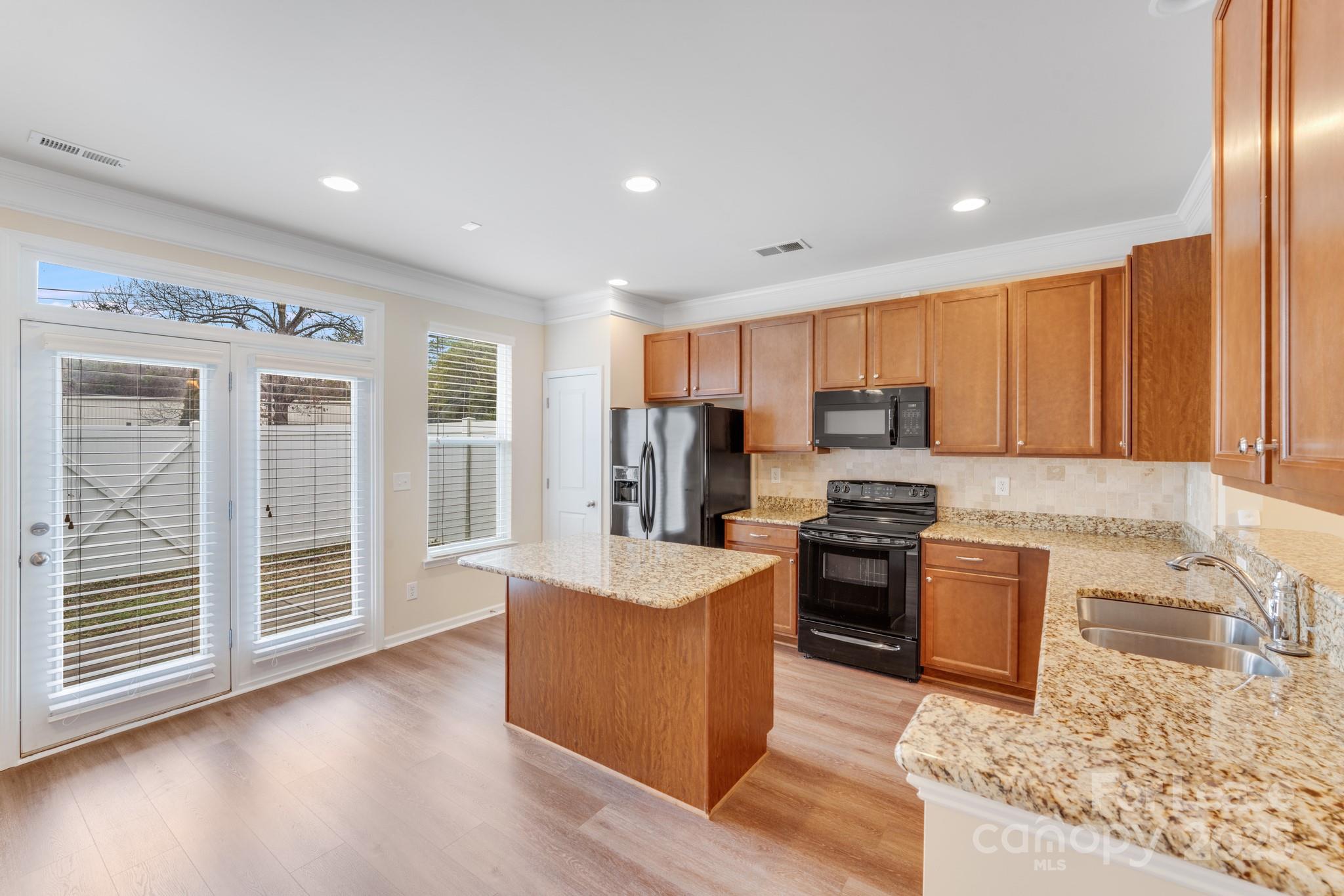 Almond Glen - Residential Lease