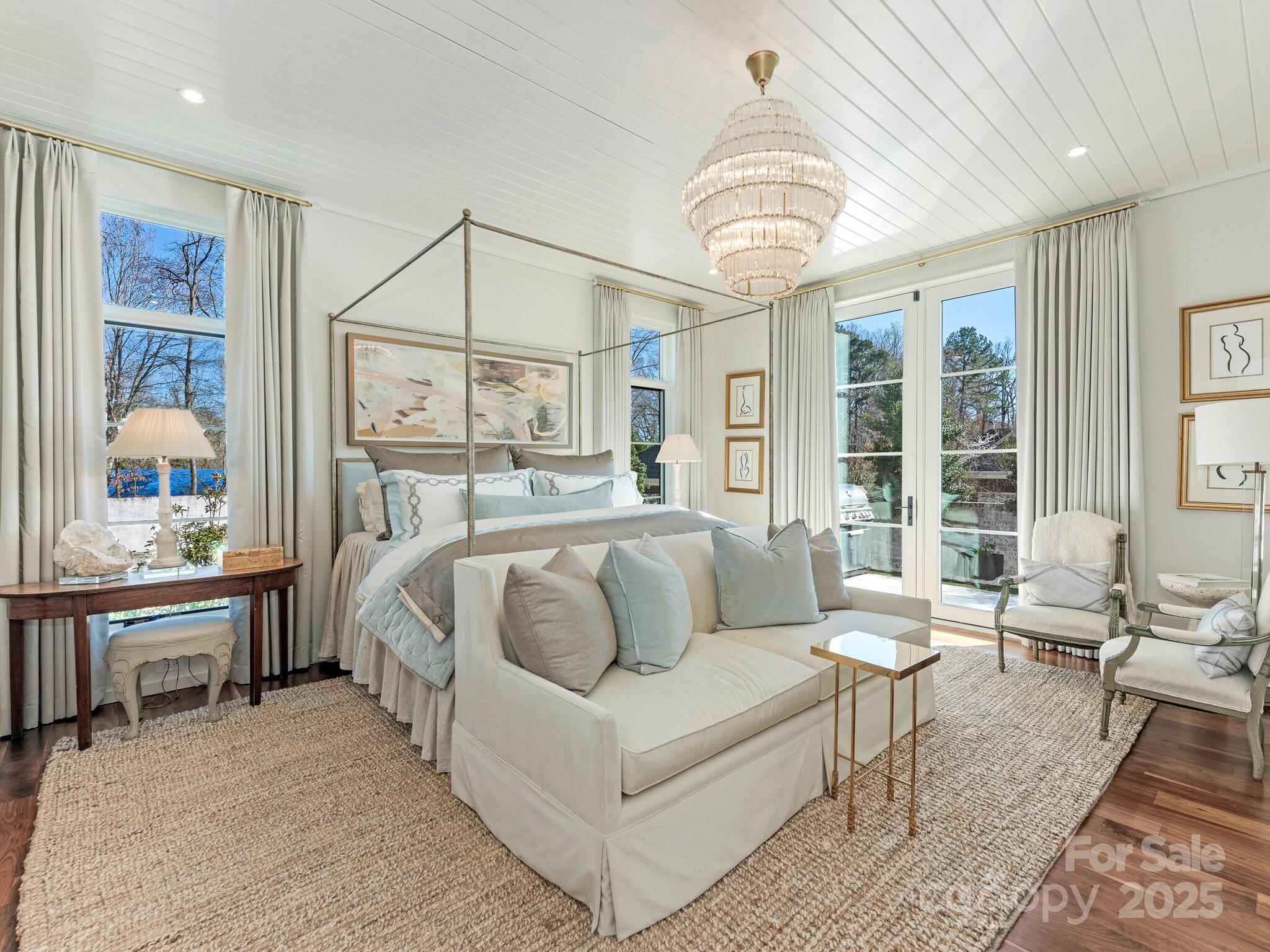 Kenwood Sharon Lane - Residential