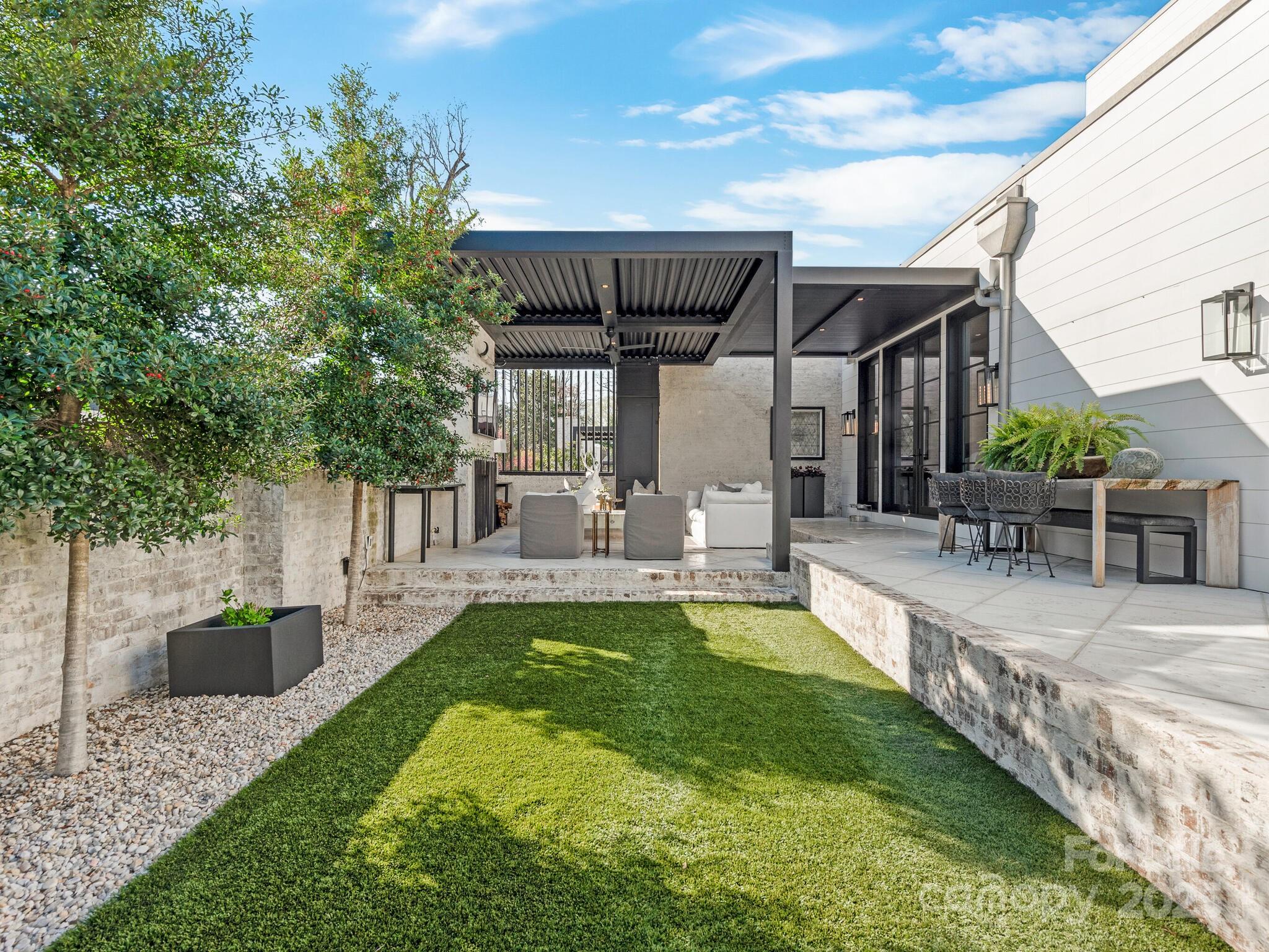 Kenwood Sharon Lane - Residential