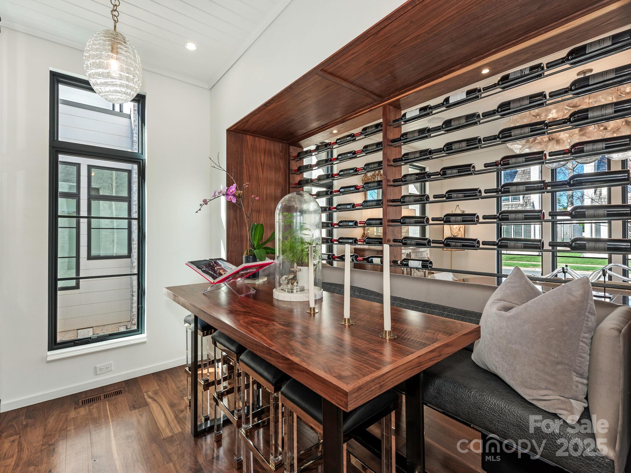 Kenwood Sharon Lane - Residential