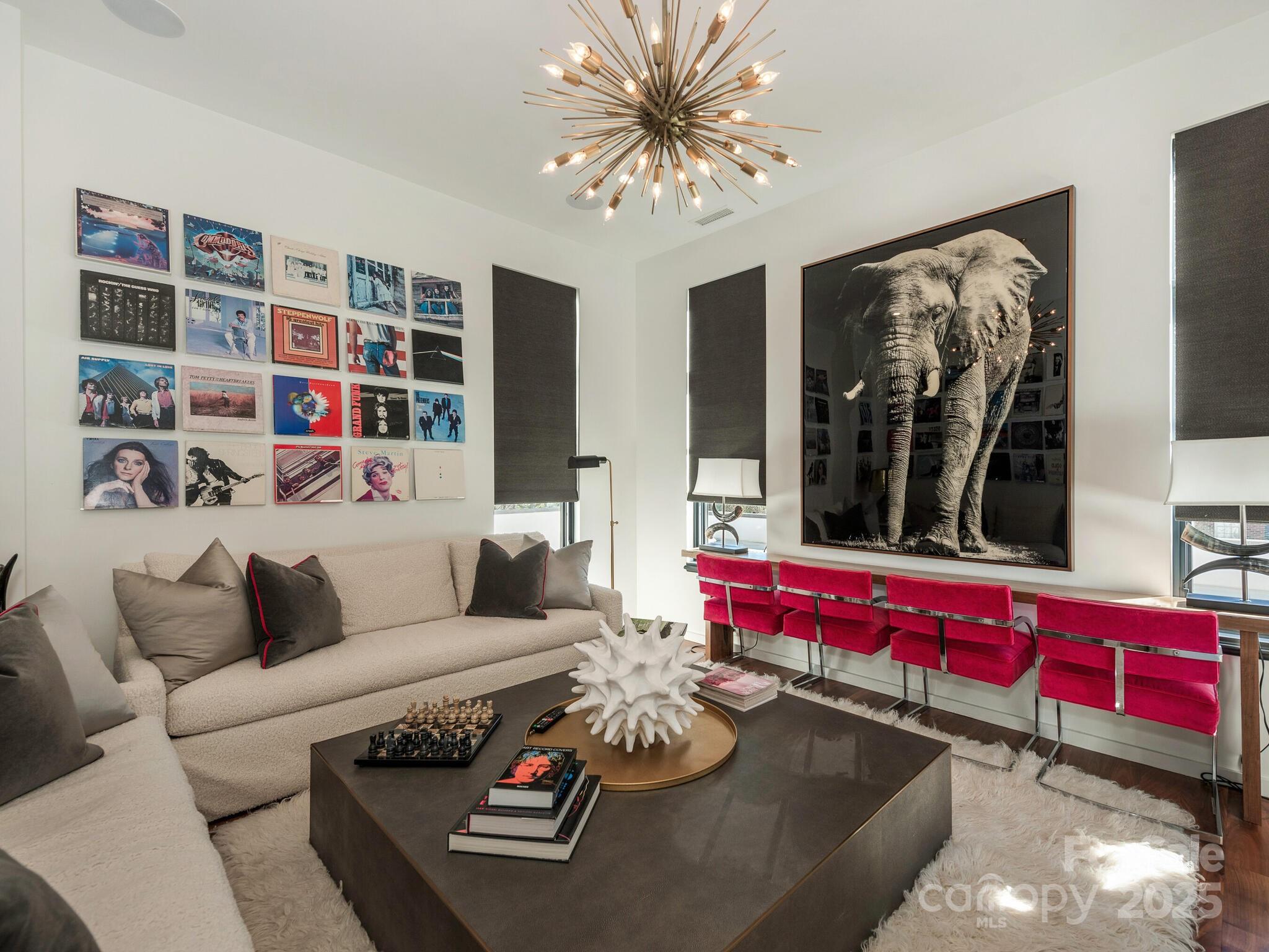 Kenwood Sharon Lane - Residential