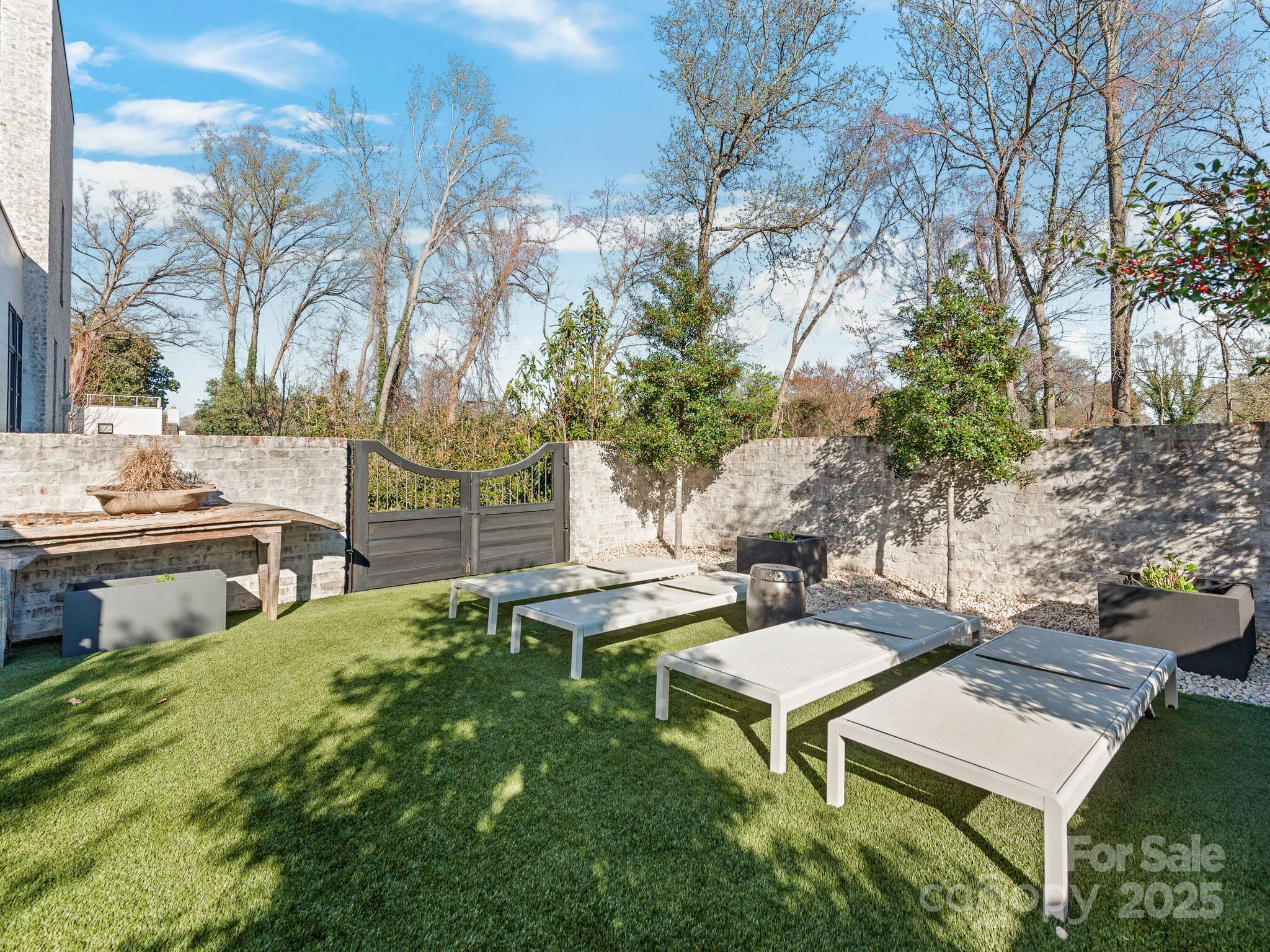 Kenwood Sharon Lane - Residential