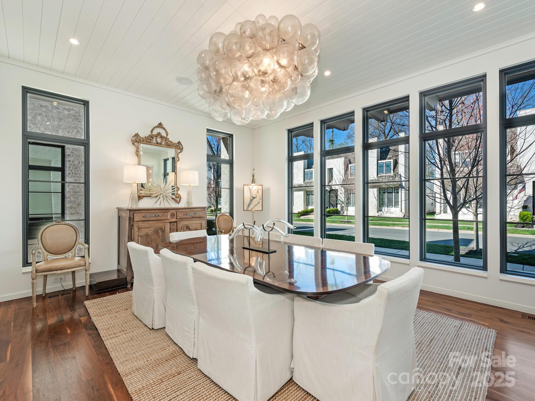 Kenwood Sharon Lane - Residential