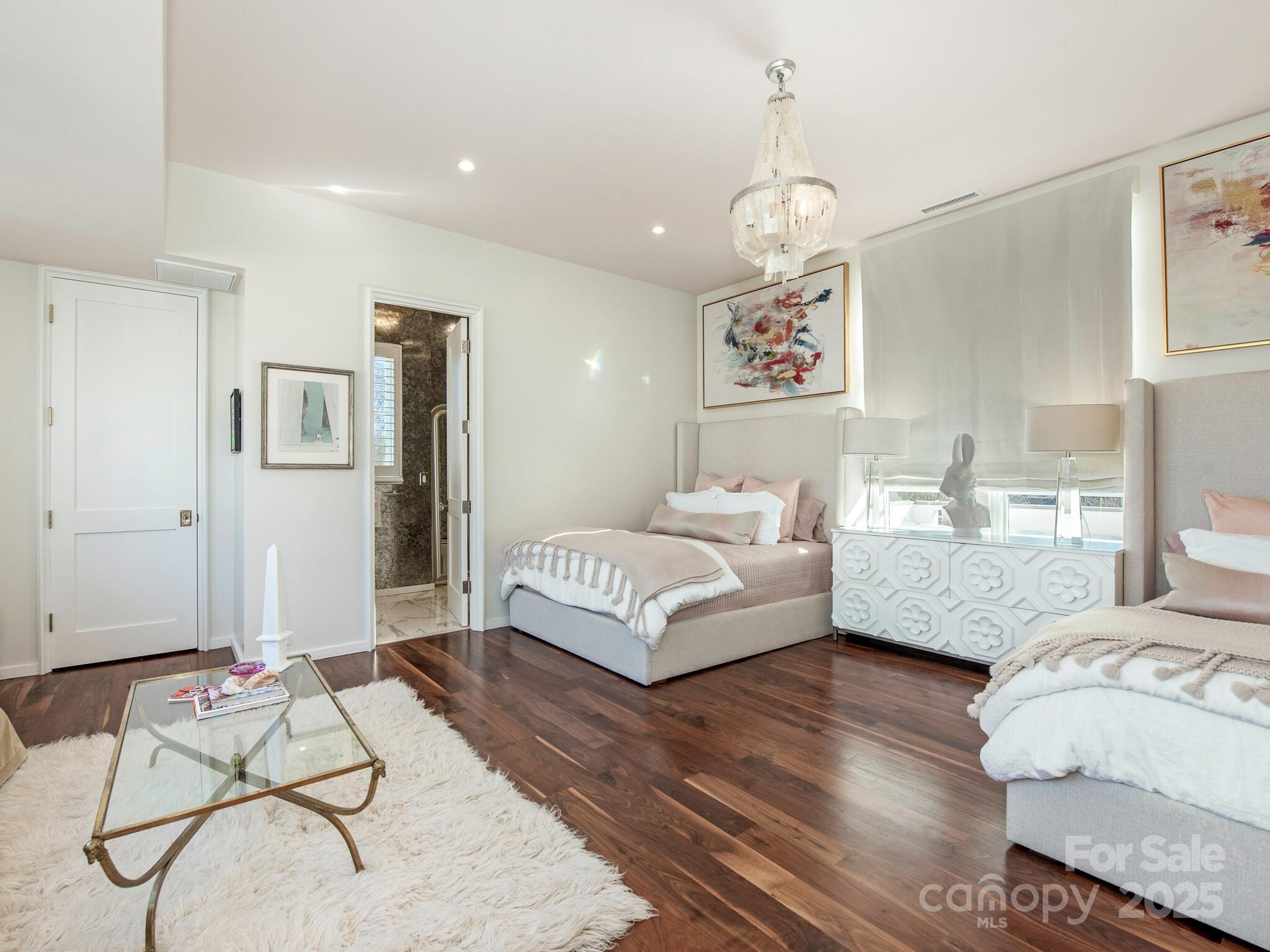 Kenwood Sharon Lane - Residential