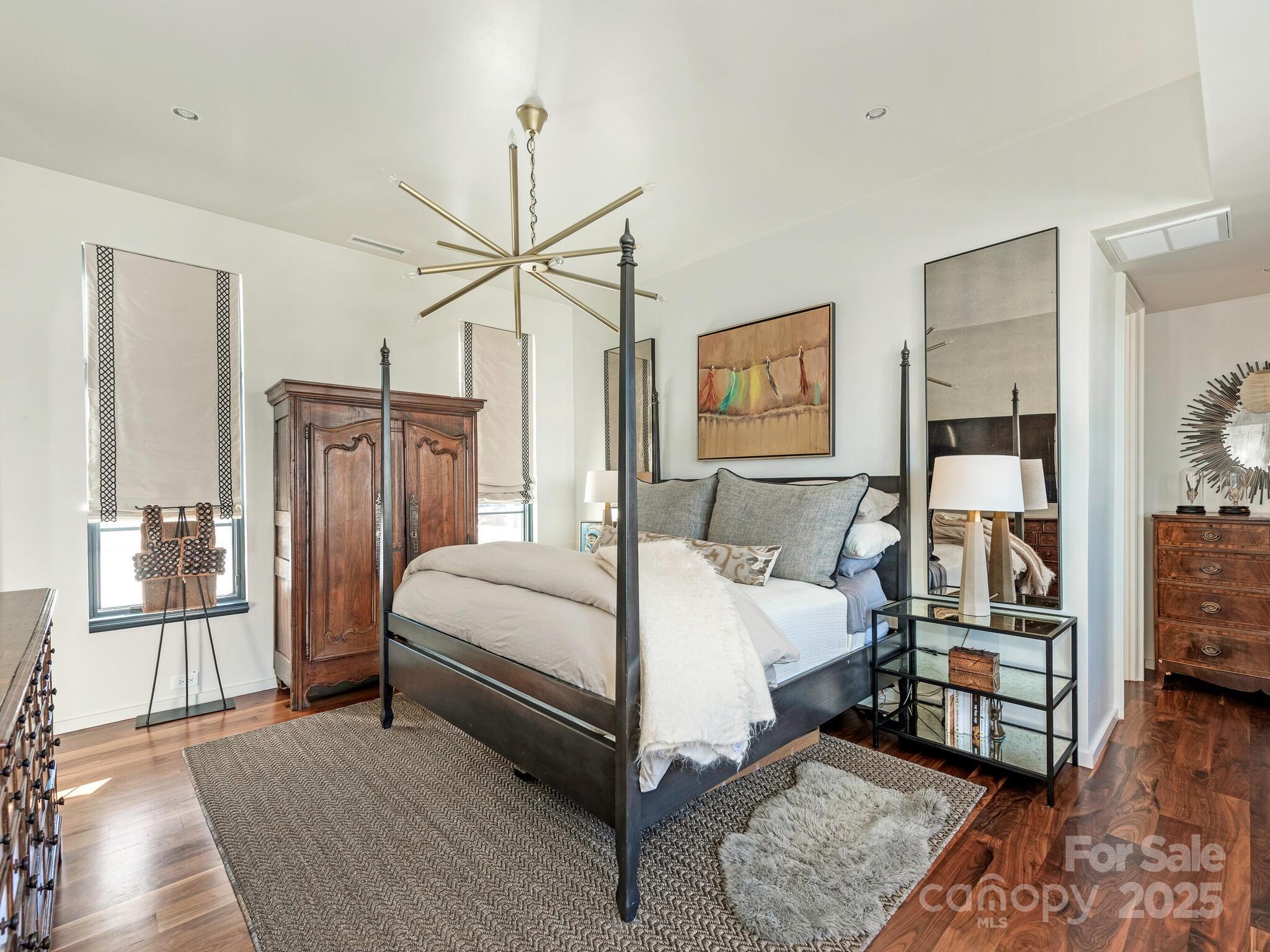 Kenwood Sharon Lane - Residential