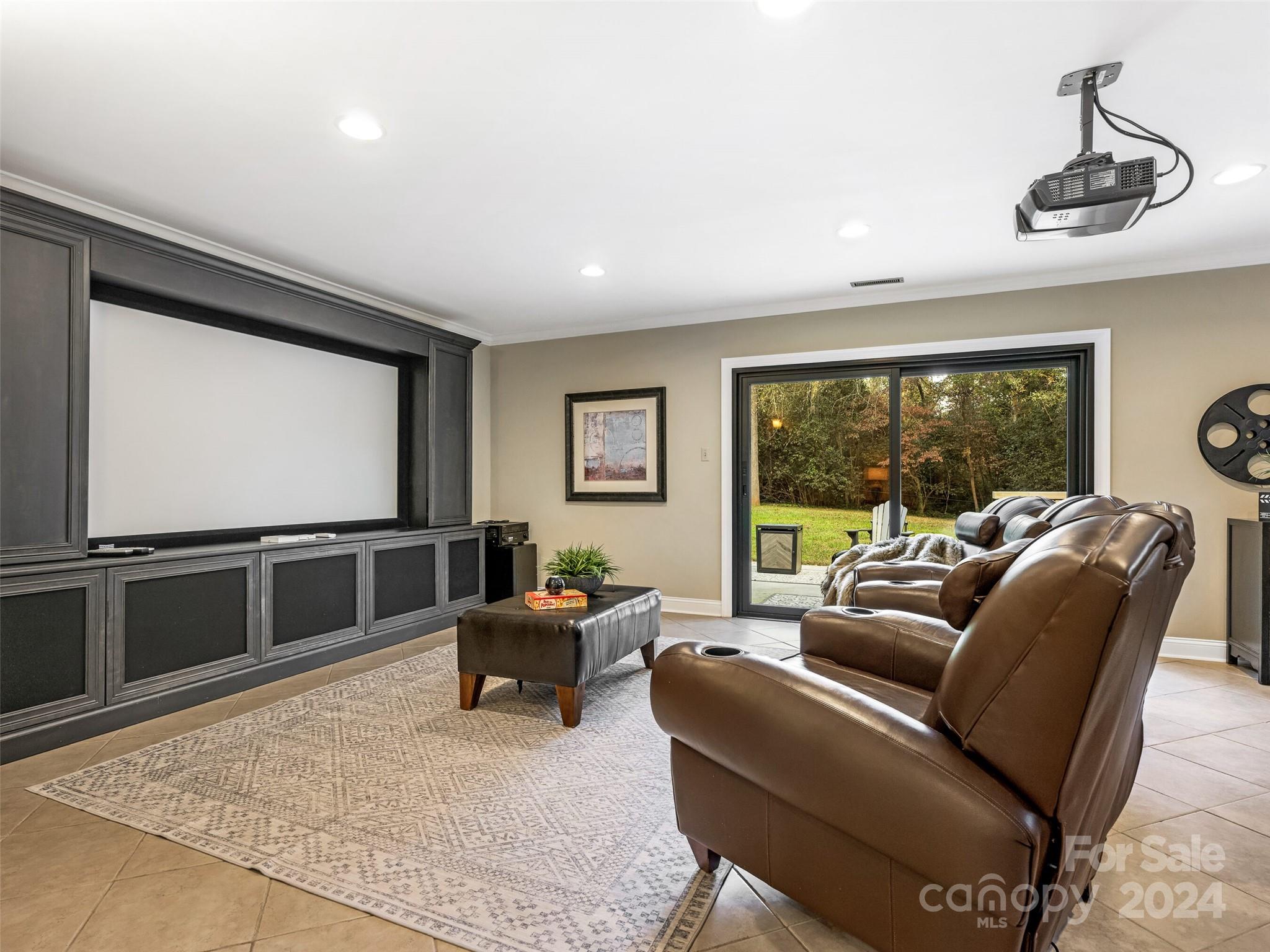 Lansdowne - Residential