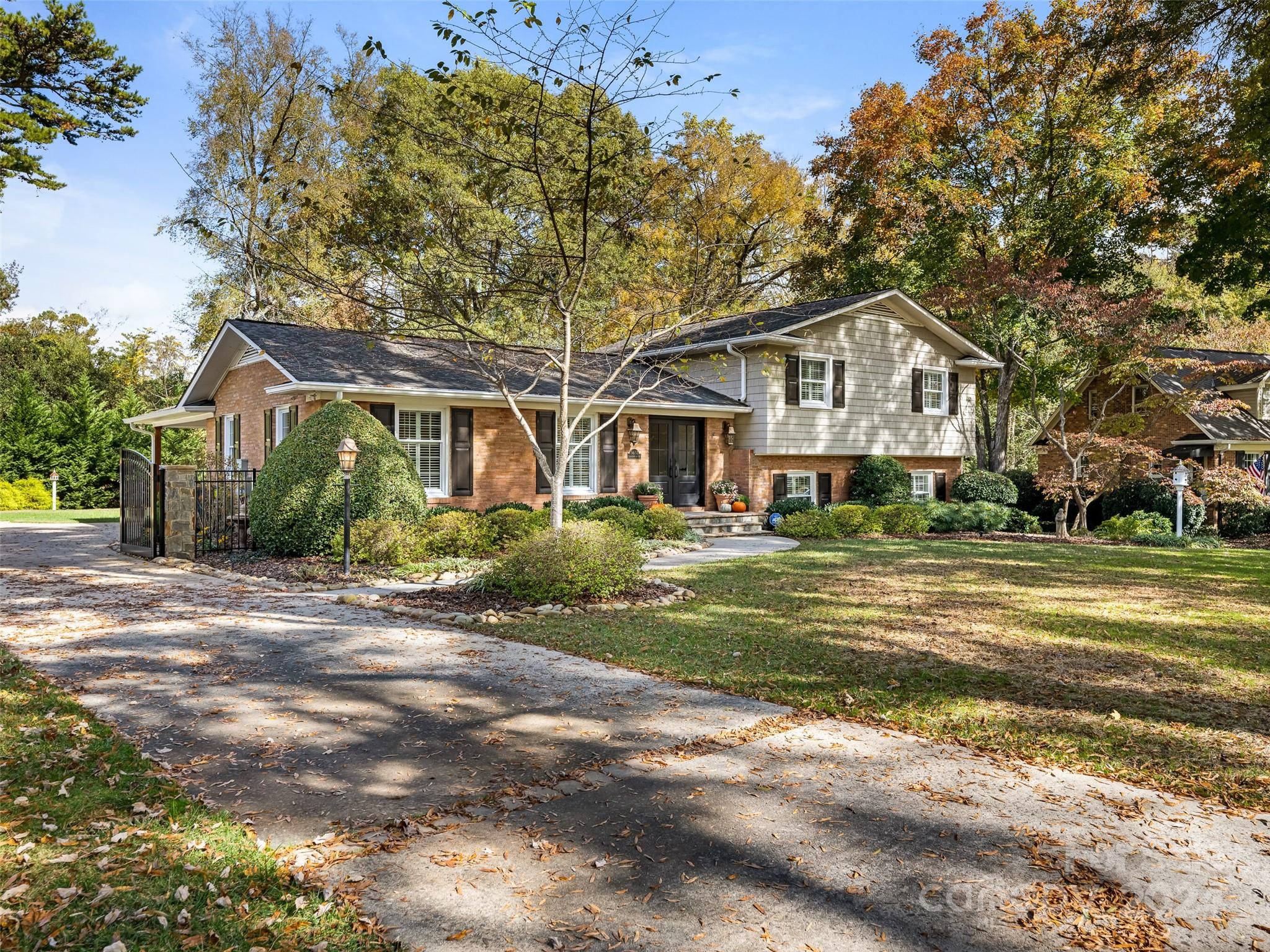 Lansdowne - Residential