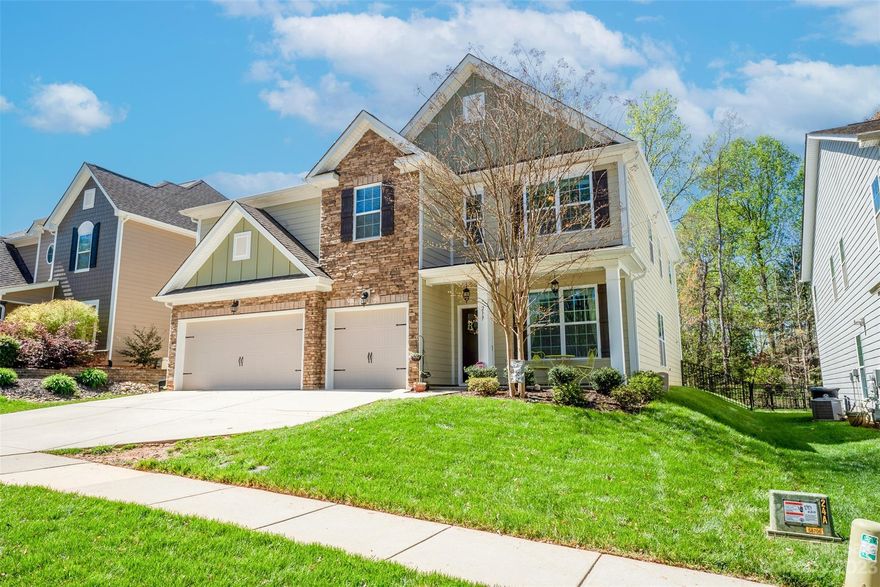 Welcome to your dream home in the picturesque community of LakeWalk! This 5 bedroom, 4 bathroom beauty is perfectly nestled on a peaceful street w/ a well-maintained exterior showcasing a charming front porch. Discover a spacious open-concept layout, ideal for relaxing and entertaining.
The heart of the home features a modern kitchen w/ stainless steel appliances, ample cabinet space, & a breakfast bar/island. Natural light floods the living & dining areas, highlighting those hardwood floors. Sliding glass doors lead to a private & fenced backyard oasis, perfect for gatherings, playtime, or gardening.
Retreat to the primary suite - a tranquil space w/ walk-in closets & an en-suite boasting a soaking tub & separate shower. Brand new carpet! Fresh paint throughout.
Ideally located, easy access to local schools, parks, shopping centers, & dining options. Enjoy the best of Mooresville's vibrant community & take advantage of nearby Lake Norman!
Make 217 Blueview Rd your forever home!