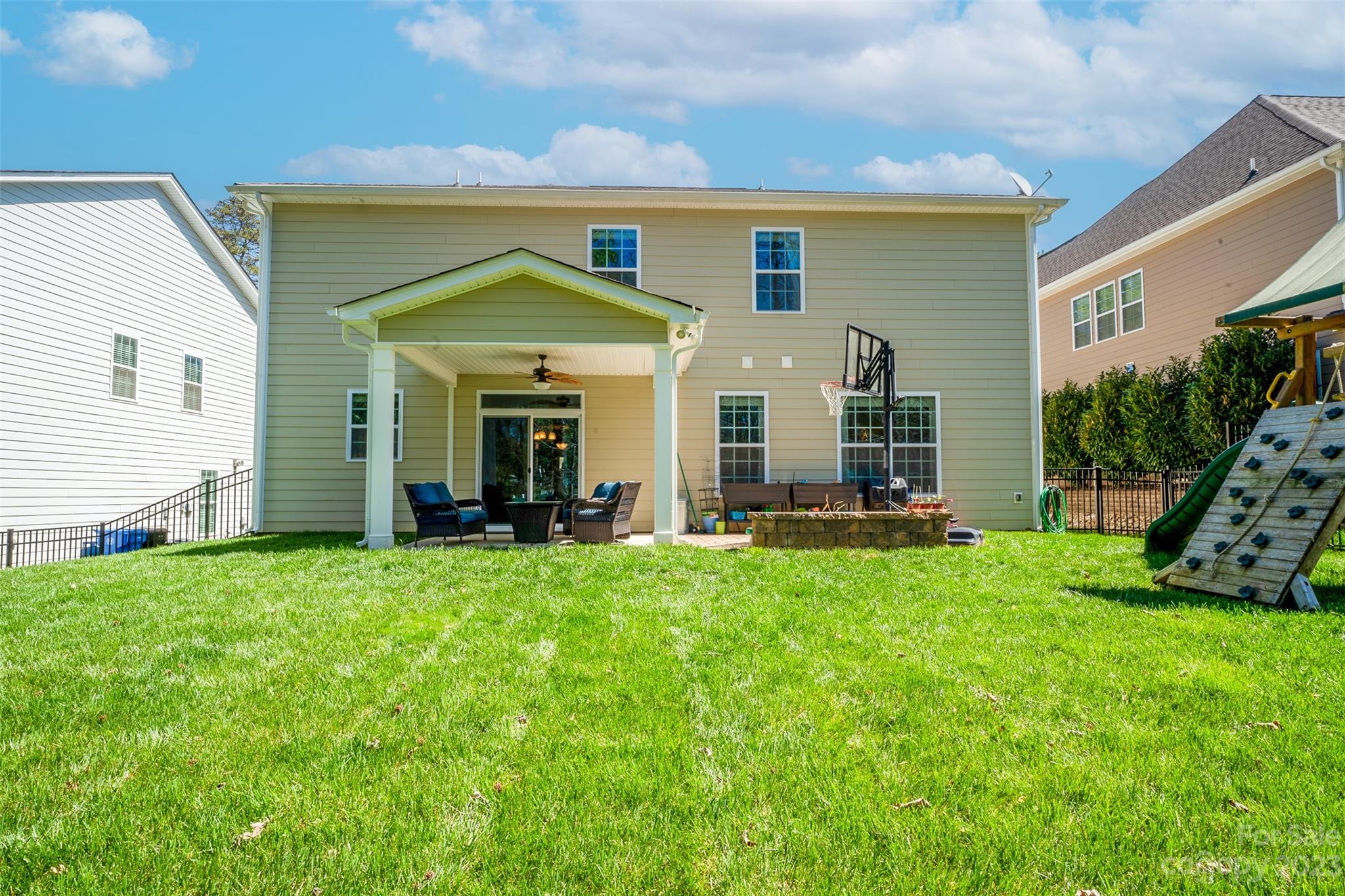 LakeWalk - Residential