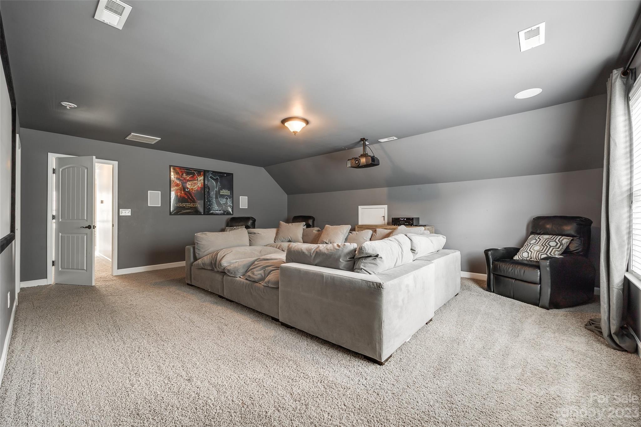 Lake Ridge - Residential