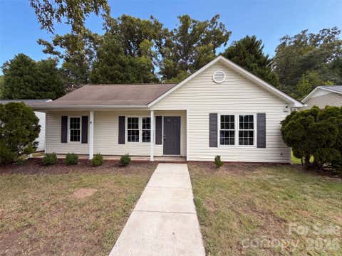 Photo of 1412 Bells Knox Road, Charlotte, NC 28214 (MLS # 4417793)