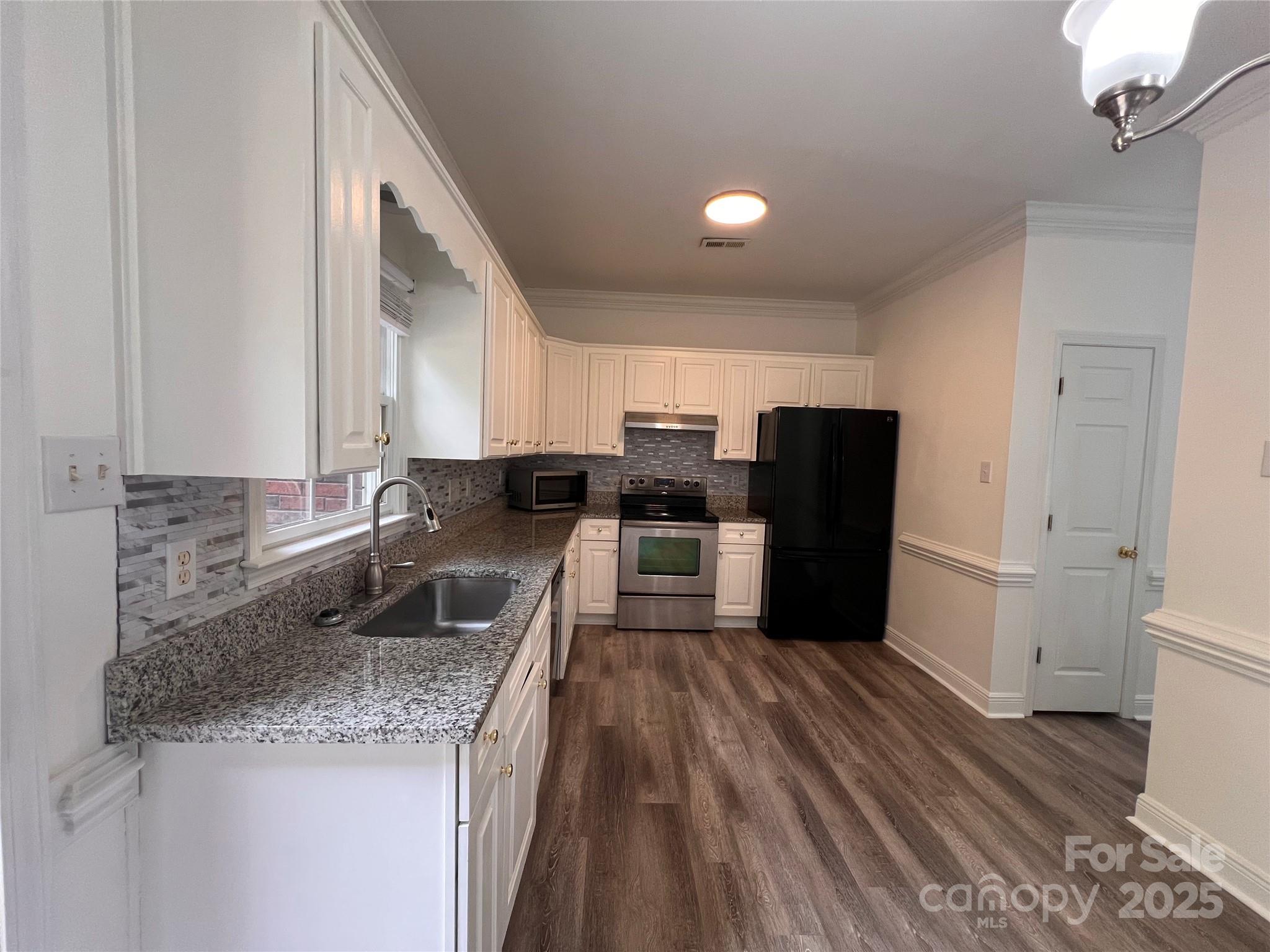 405 N Wilson Street 101