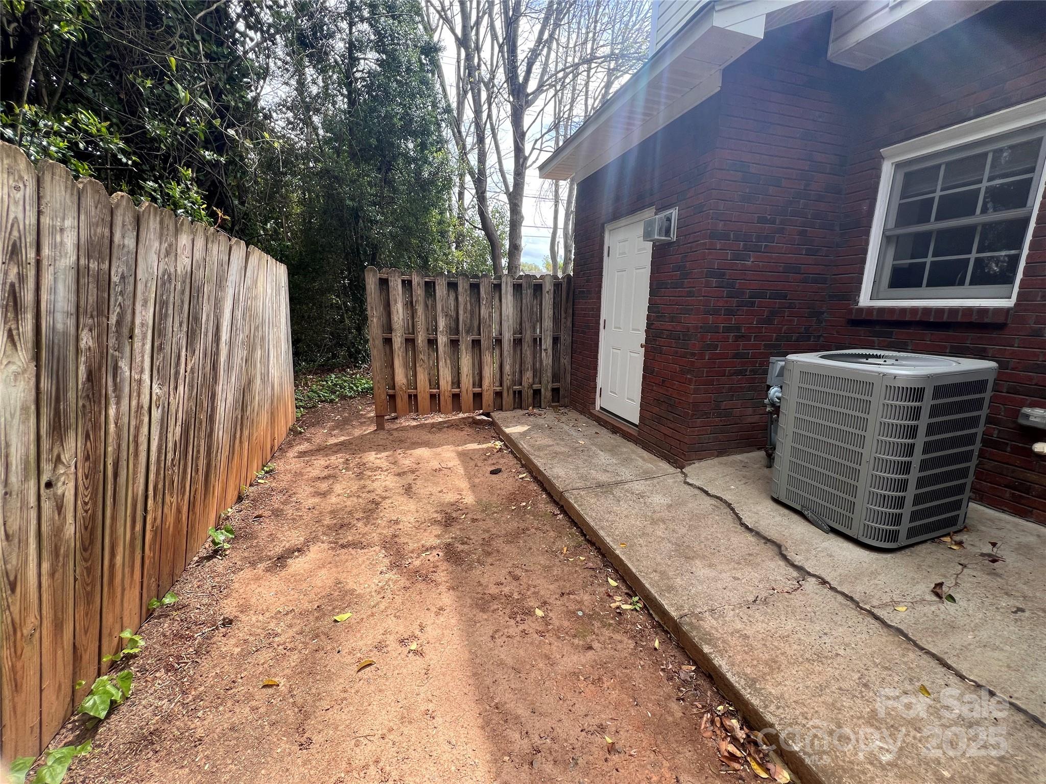 Oakland Villas - Residential