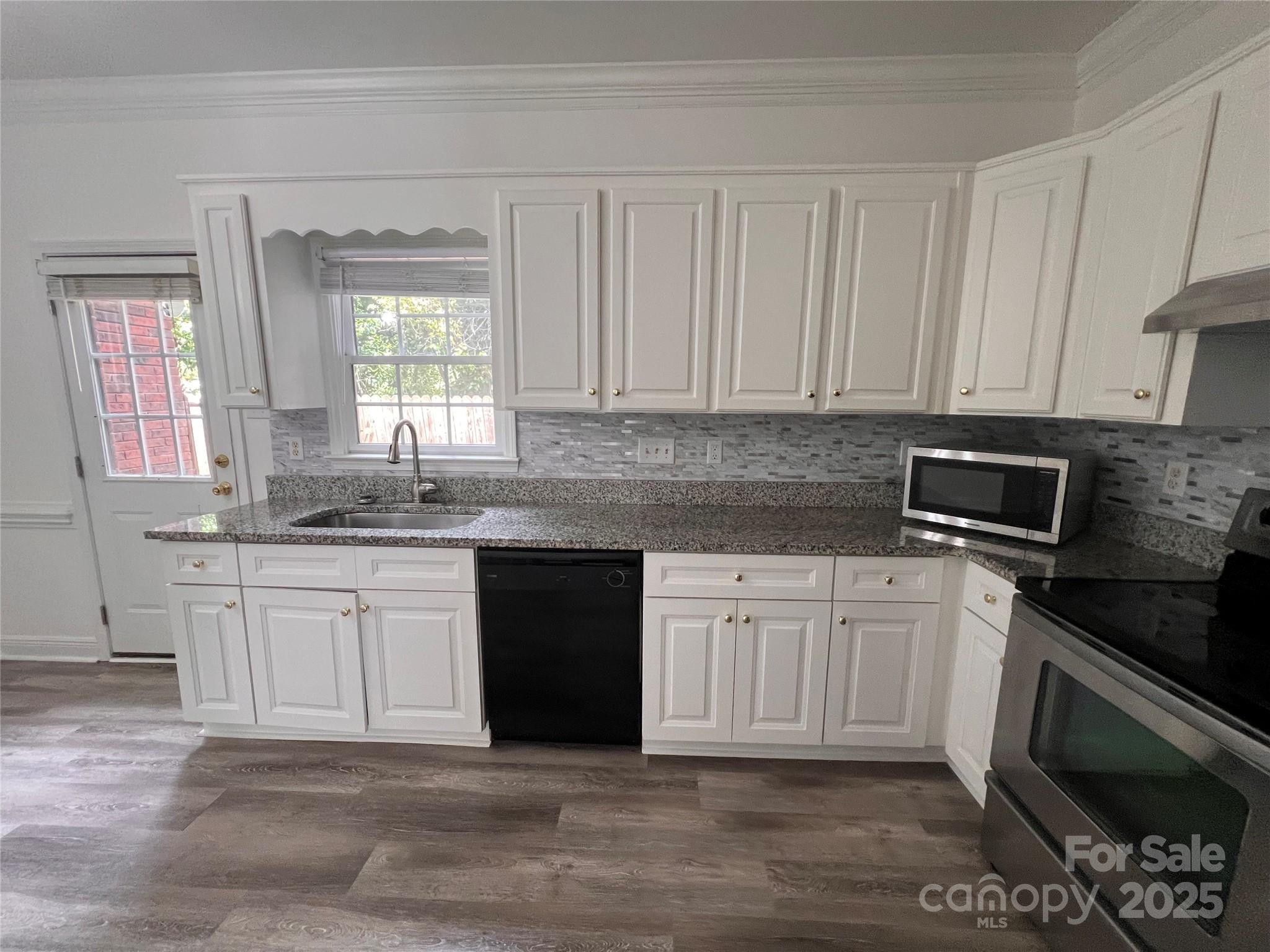 Oakland Villas - Residential