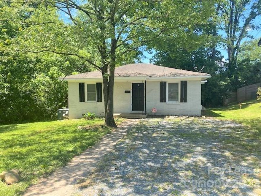 Minutes from Uptown! Five Points! 100% Renovated!  2 Bedroom/1 bathroom home is located in one of Charlotte's fastest growing and popular neighborhoods, Biddleville! The home has been updated with new Luxury Vinyl flooring, NEW Stainless Steel Appliances, fresh paint, lighting and fixtures. Bathroom has been remodeled with new tile, backsplash, refinished tub/shower, and vanity. Enjoy private, wooded backyard is perfect for relaxing or entertaining, and comes with large Storage Shed. New Energy energy efficient washer/dryer included. Conveniently located to Uptown Charlotte, major Highways/Interstates, shopping, restaurants, night life, and Five Points Park.