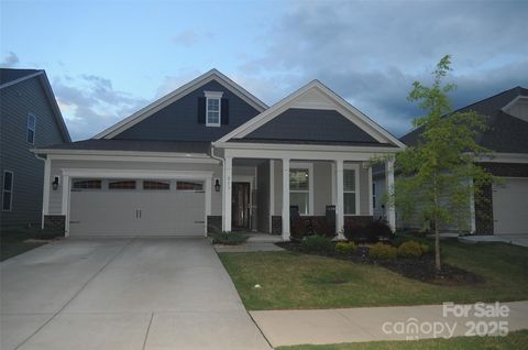 813 LATROBE Drive 365 Iron Station NC 28080