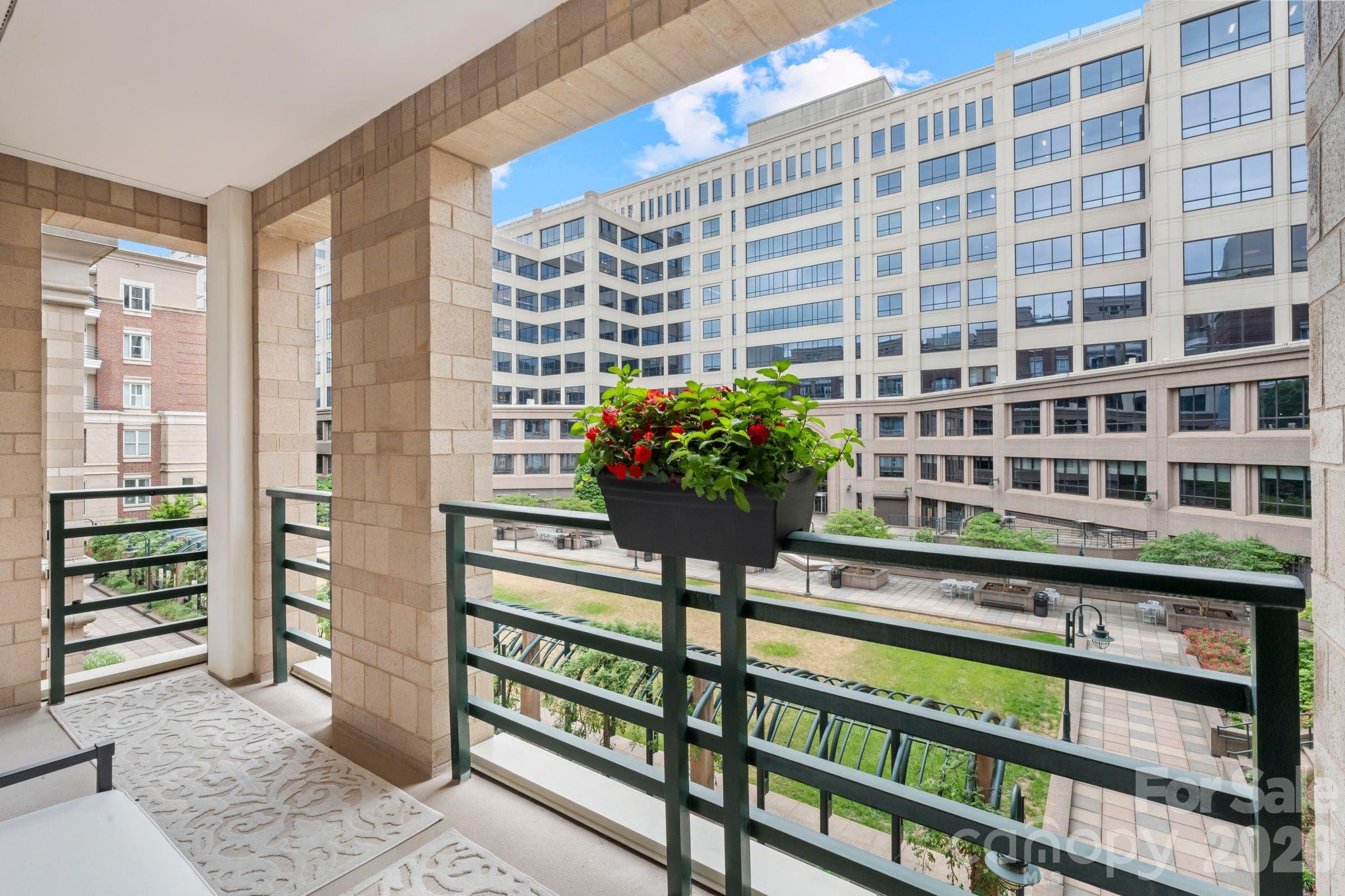 400 North Church - Residential