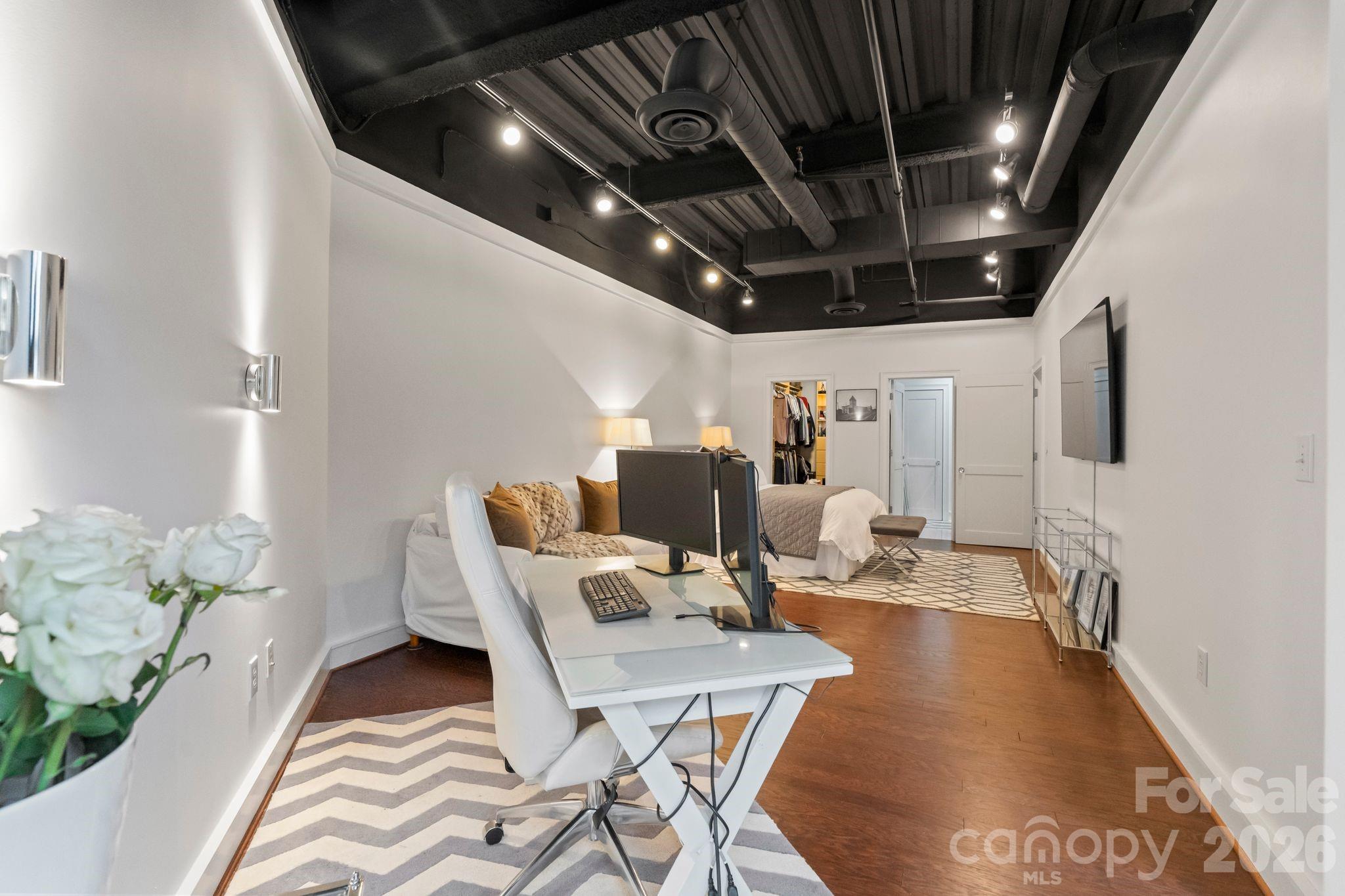 400 North Church - Residential