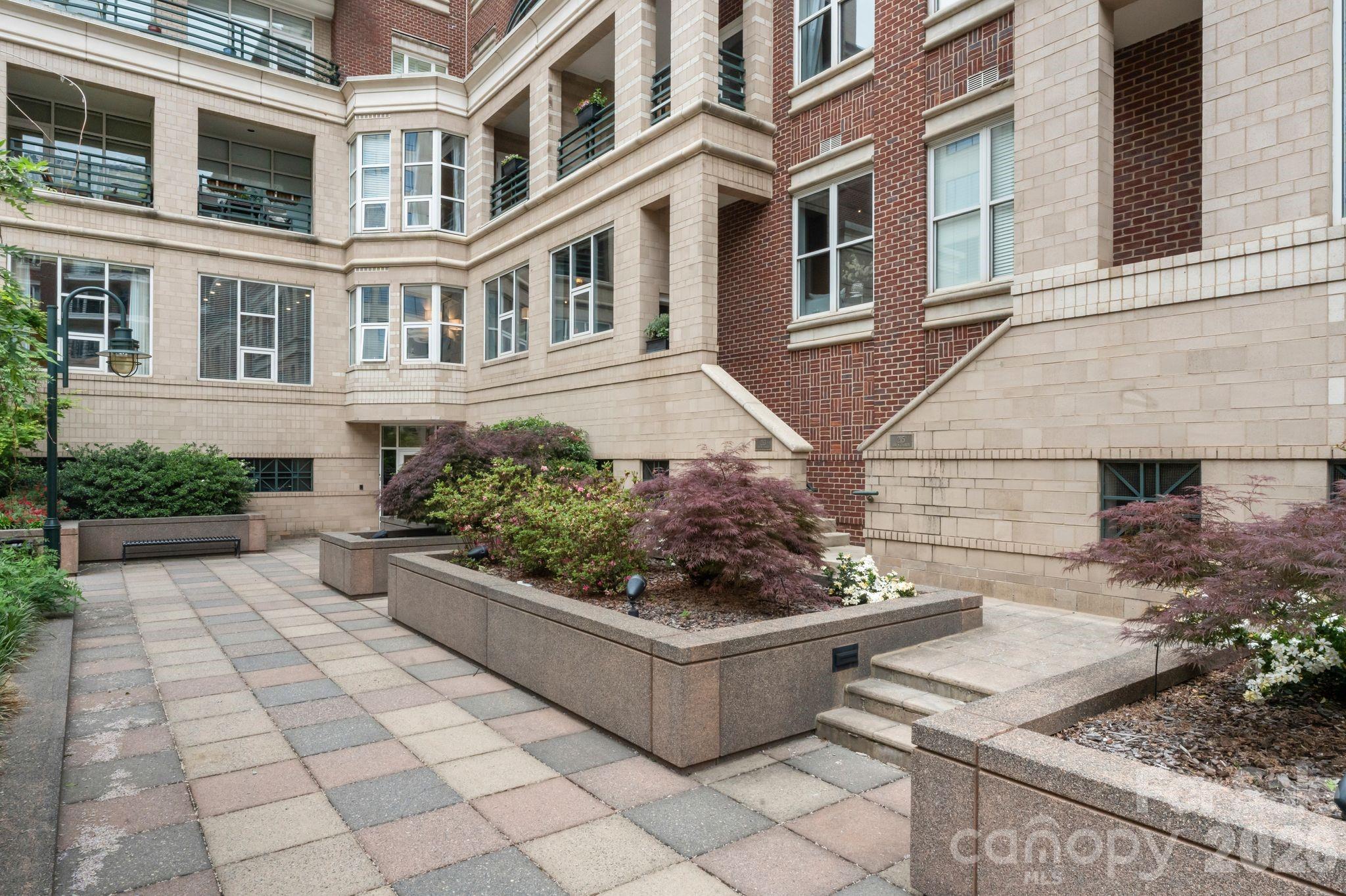 400 North Church - Residential