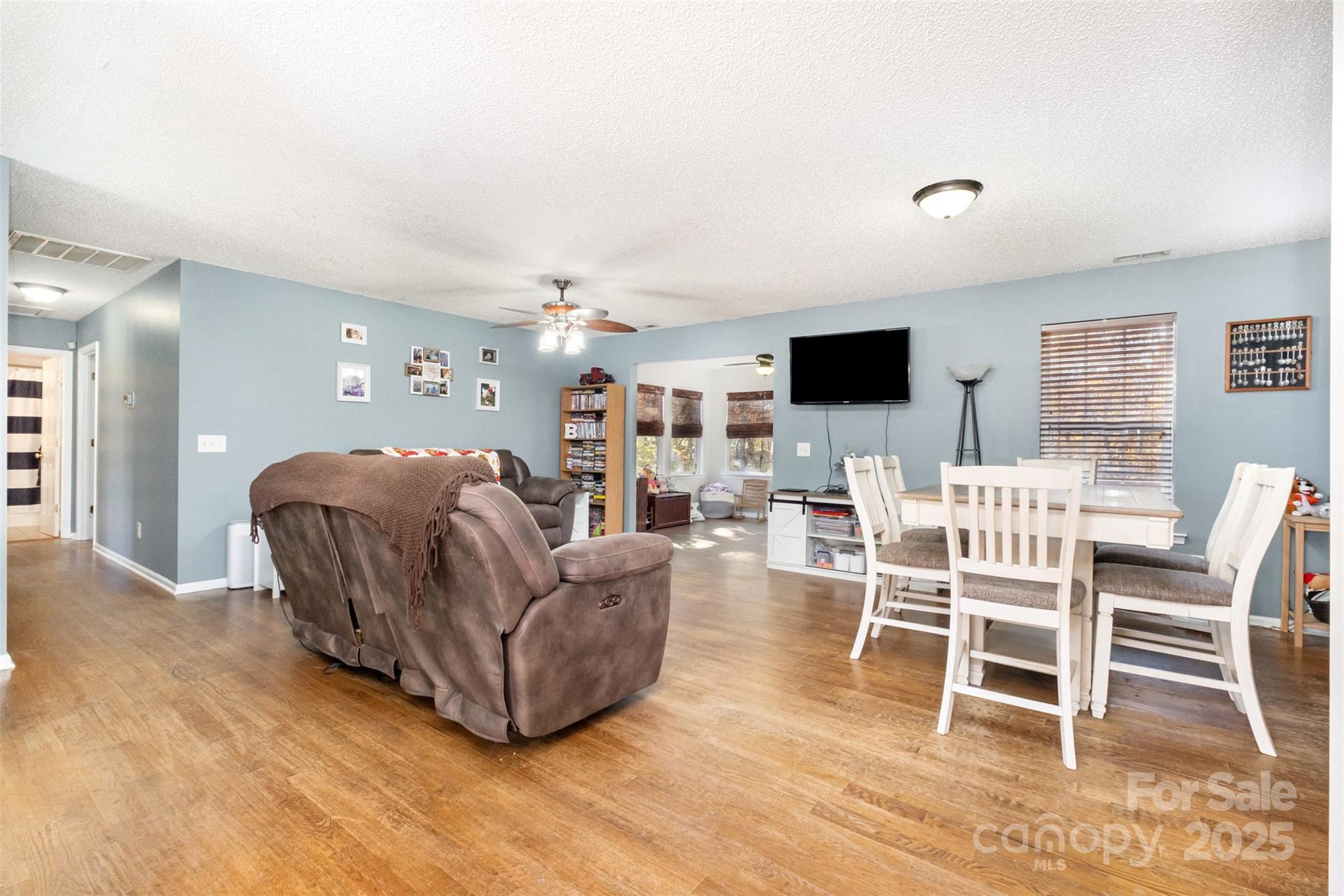 1405 Willow Ridge Road